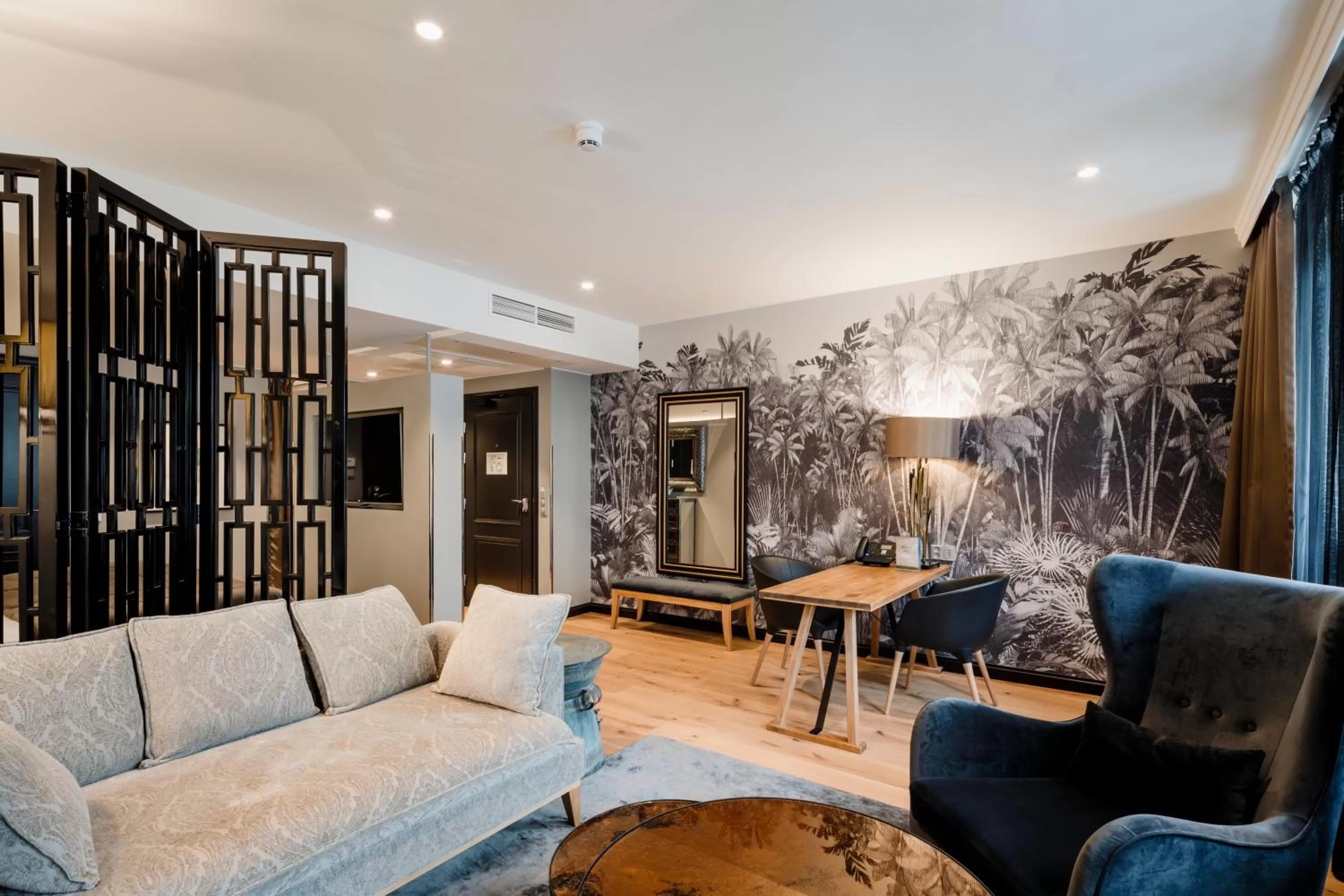 Seating area in Hotel F6