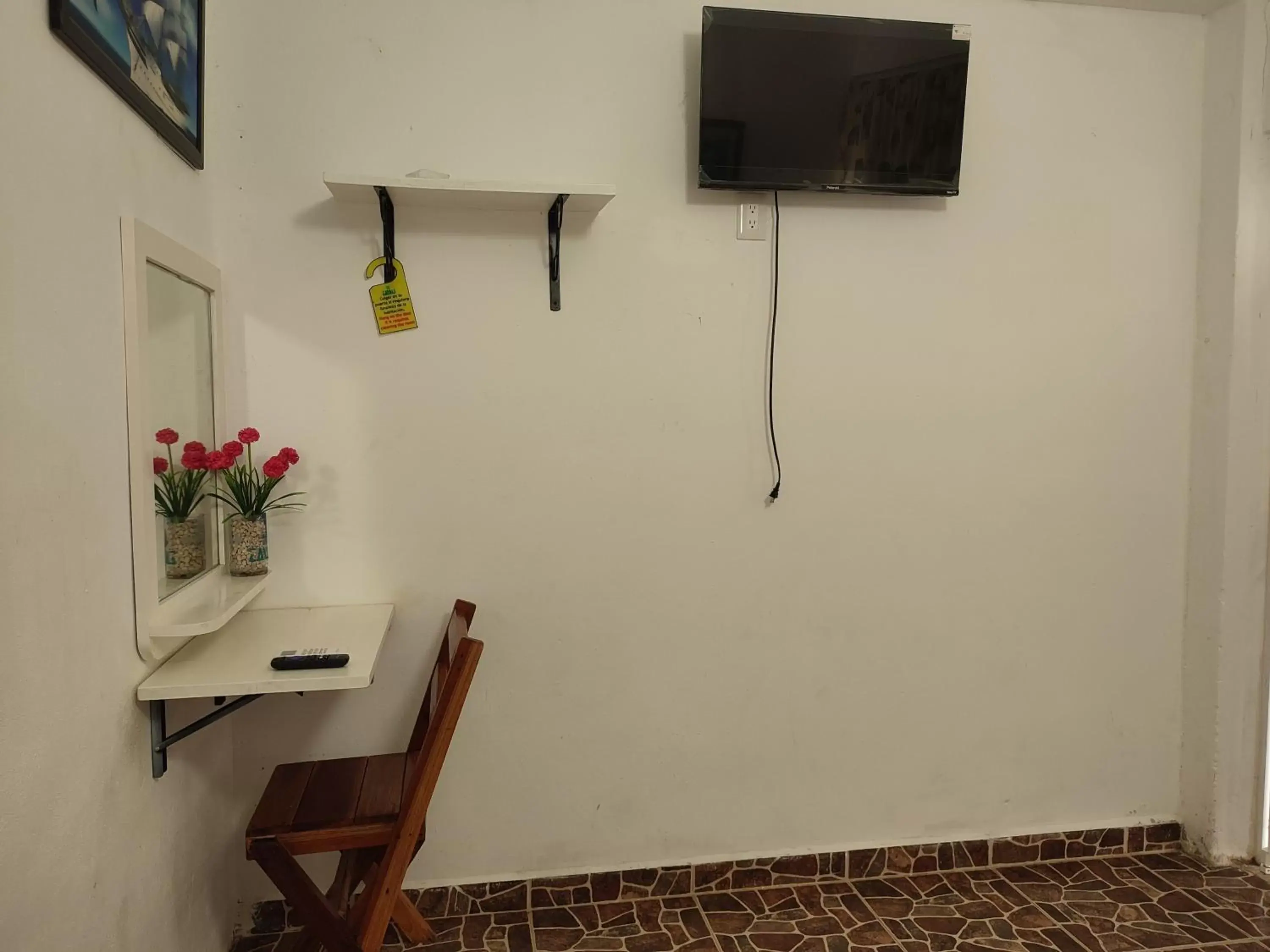 TV/Entertainment Center in Zayali Bacalar - Guest House & Hotel