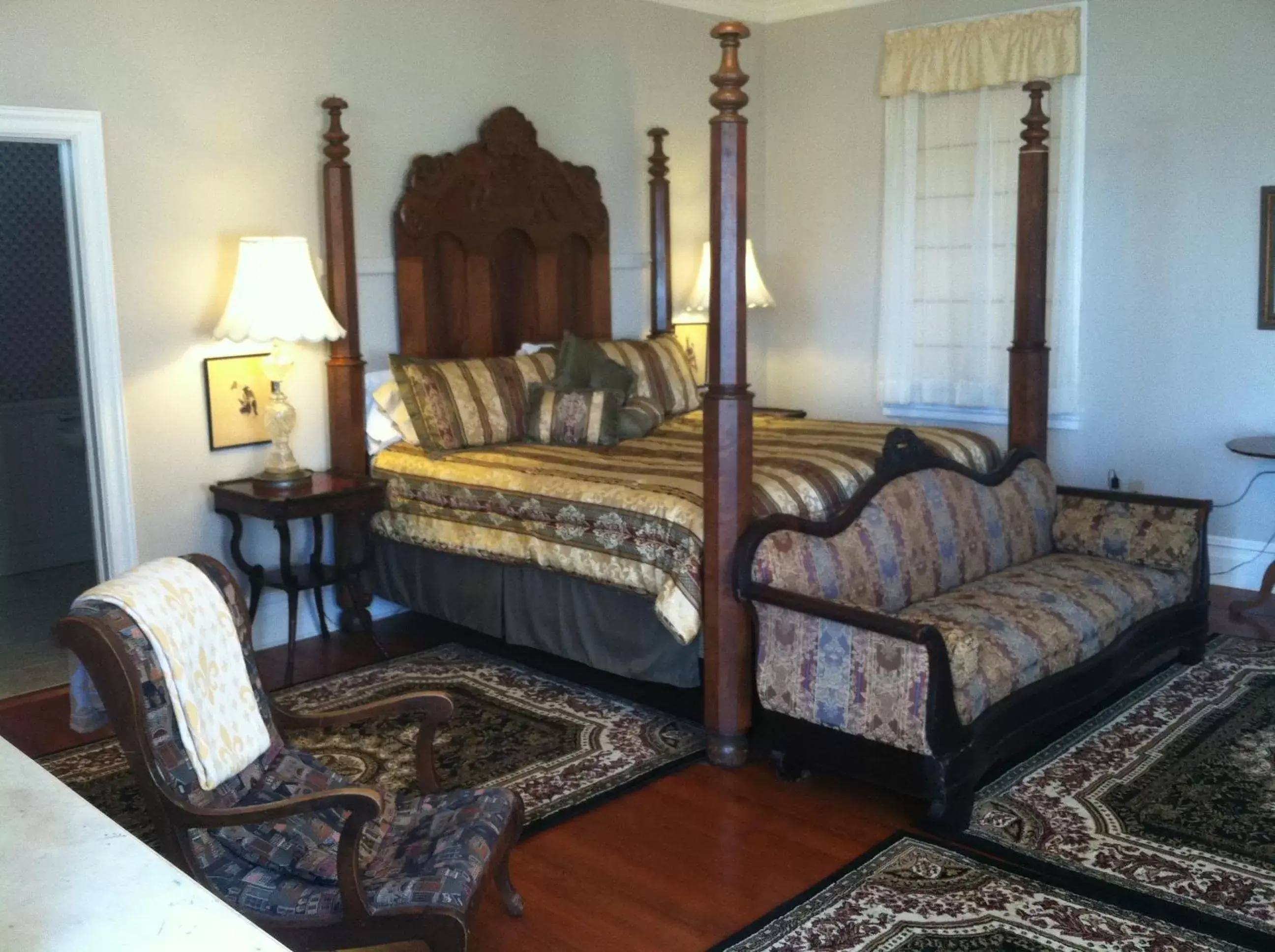 Photo of the whole room, Bed in Corners Mansion Inn - A Bed and Breakfast