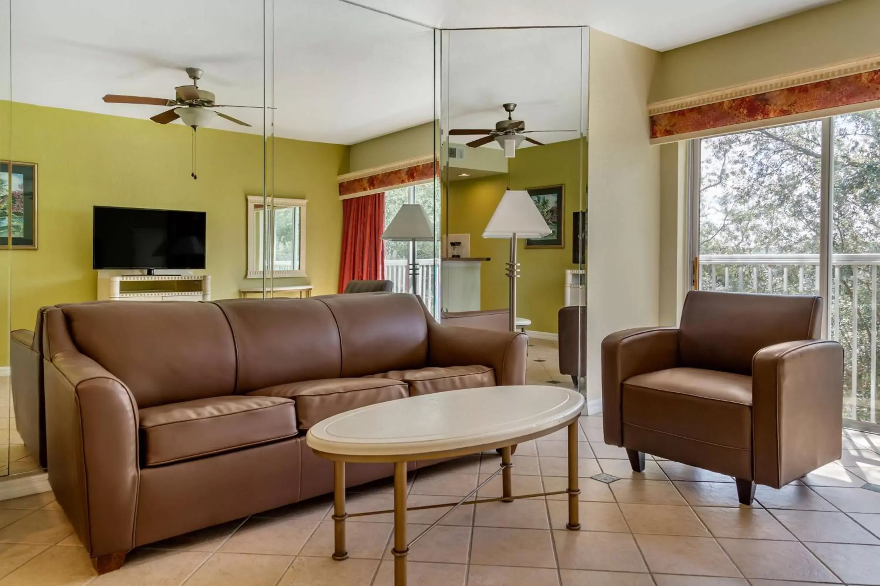 Bedroom, Seating Area in Hilton Vacation Club Mystic Dunes Orlando