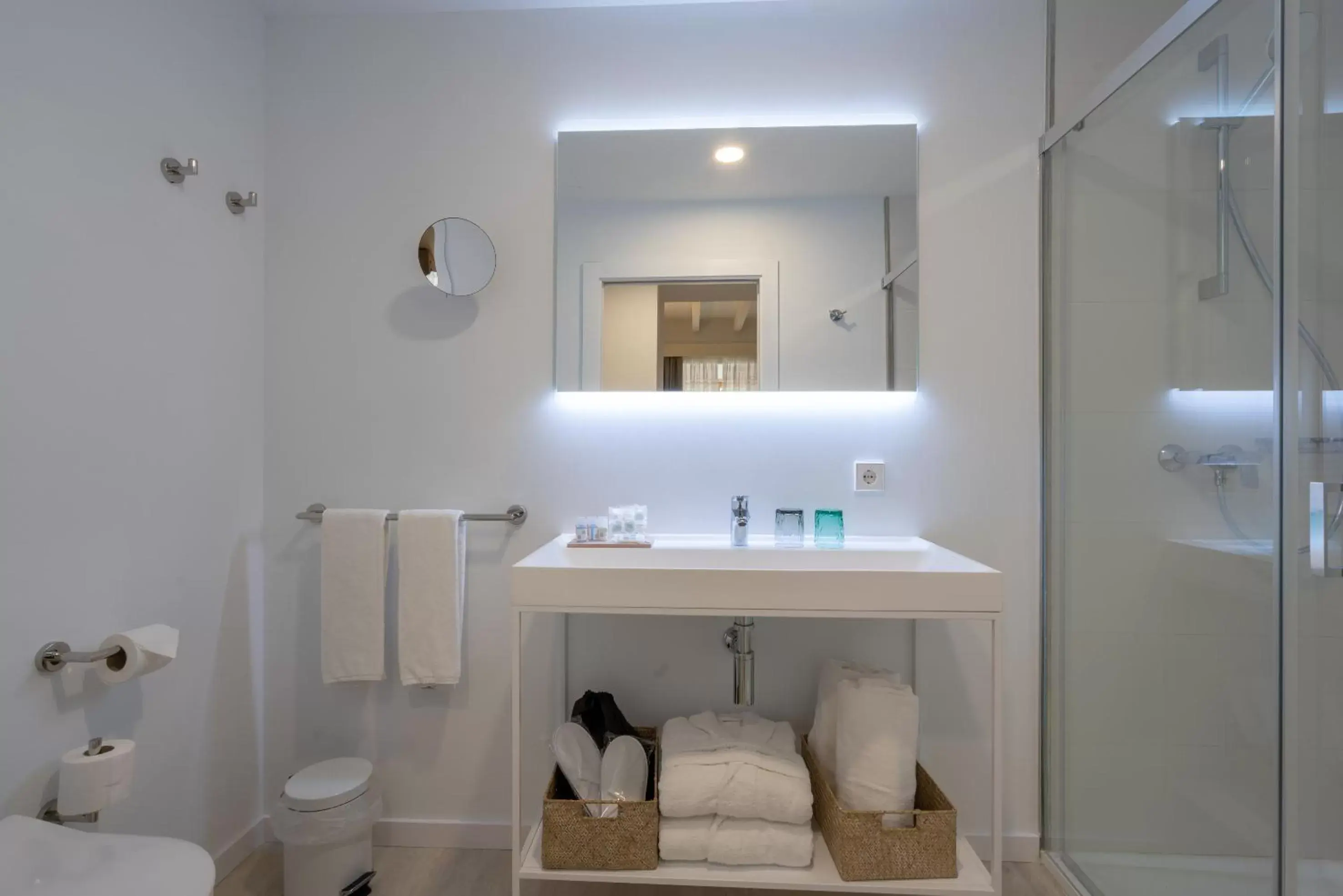 Shower, Bathroom in Soller Plaza