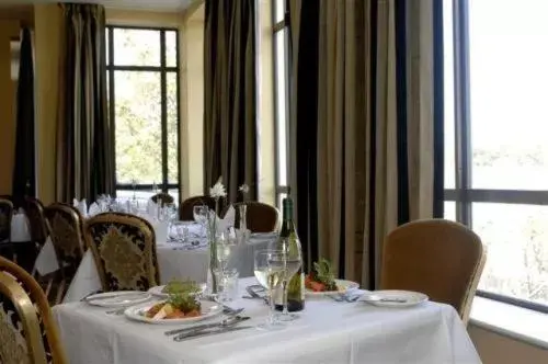 Restaurant/Places to Eat in The Kenmare Bay Hotel & Leisure Resort