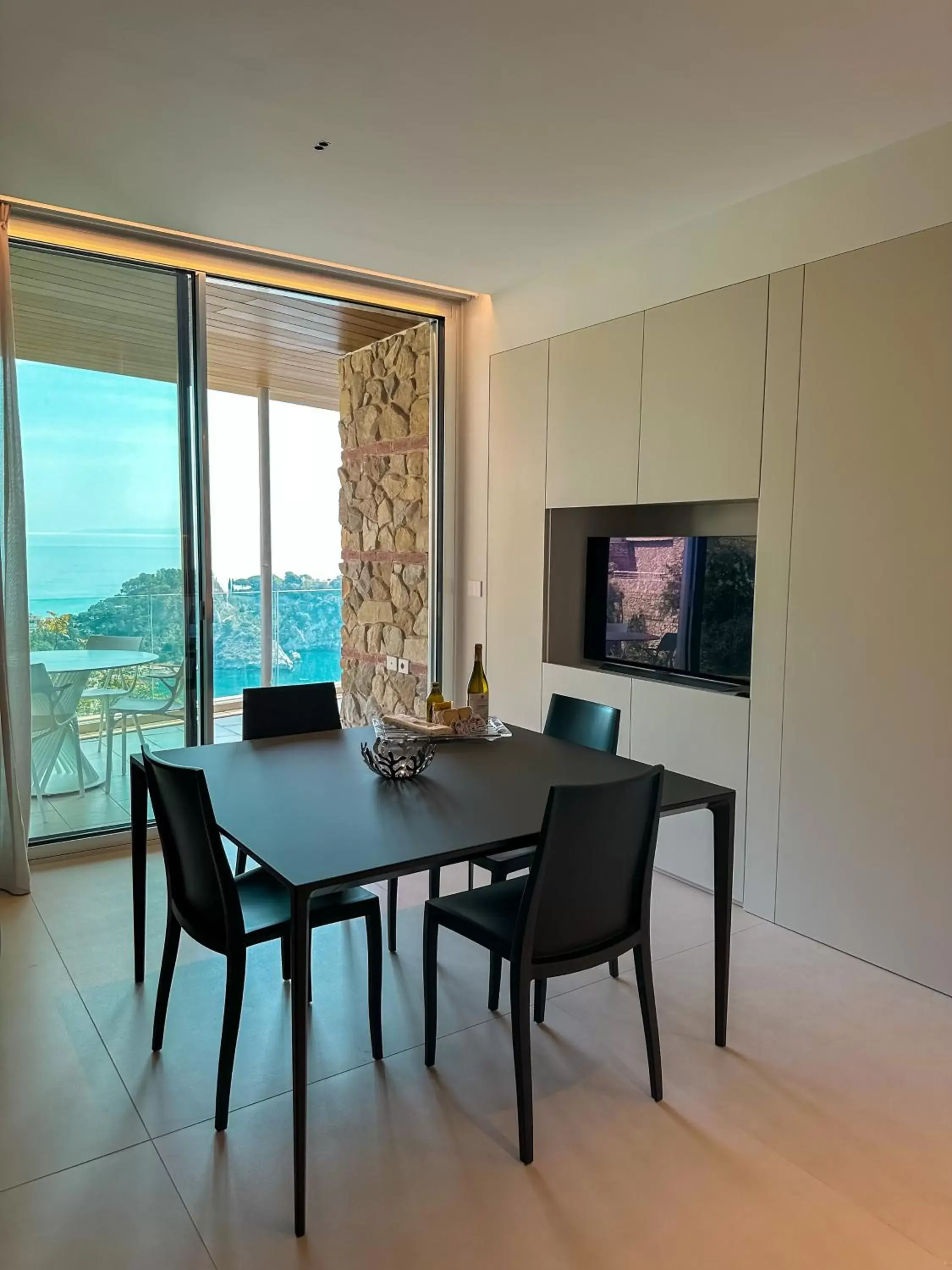 Dining Area in Isola Bella Infinity Suites