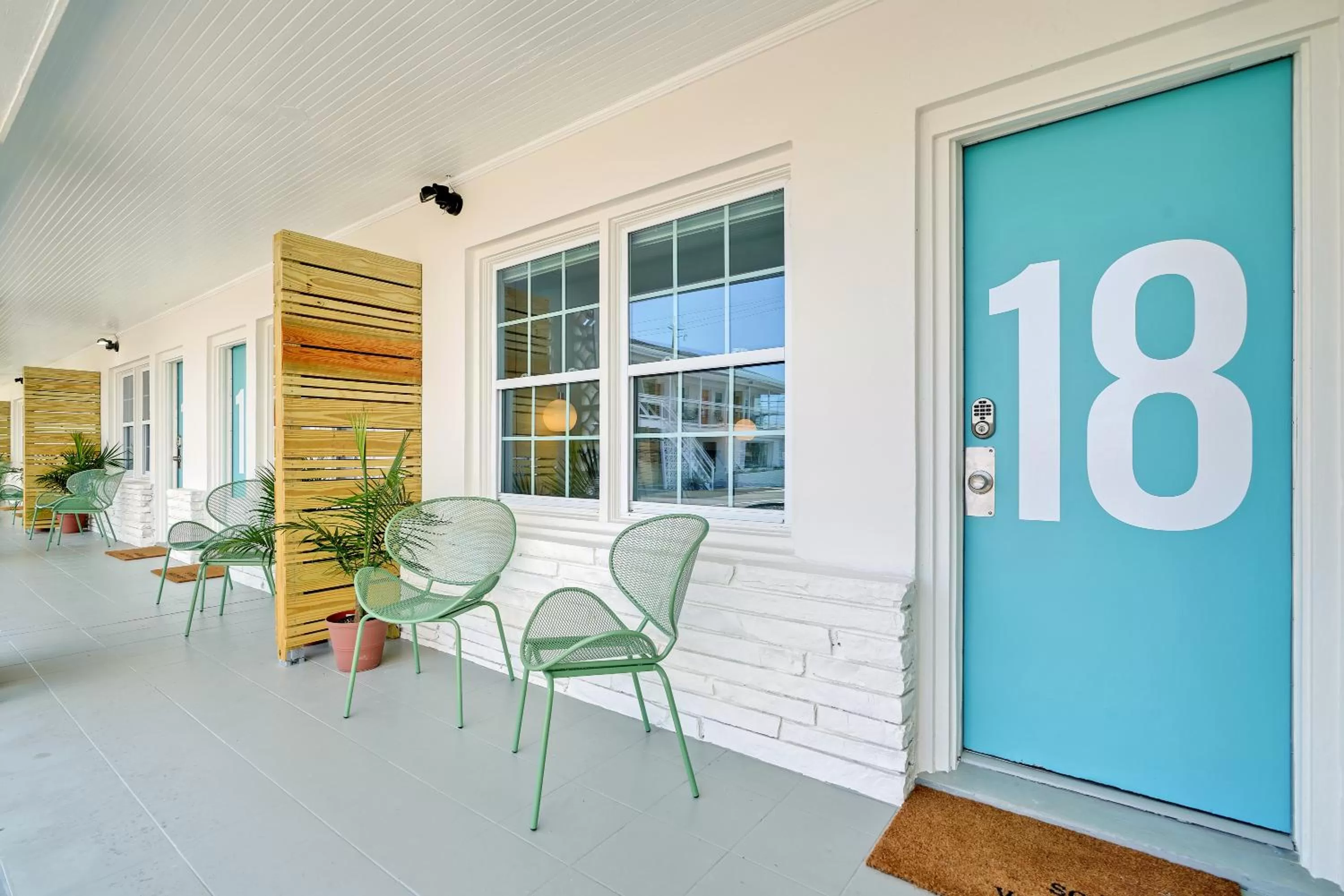 Day in The Starlite Inn