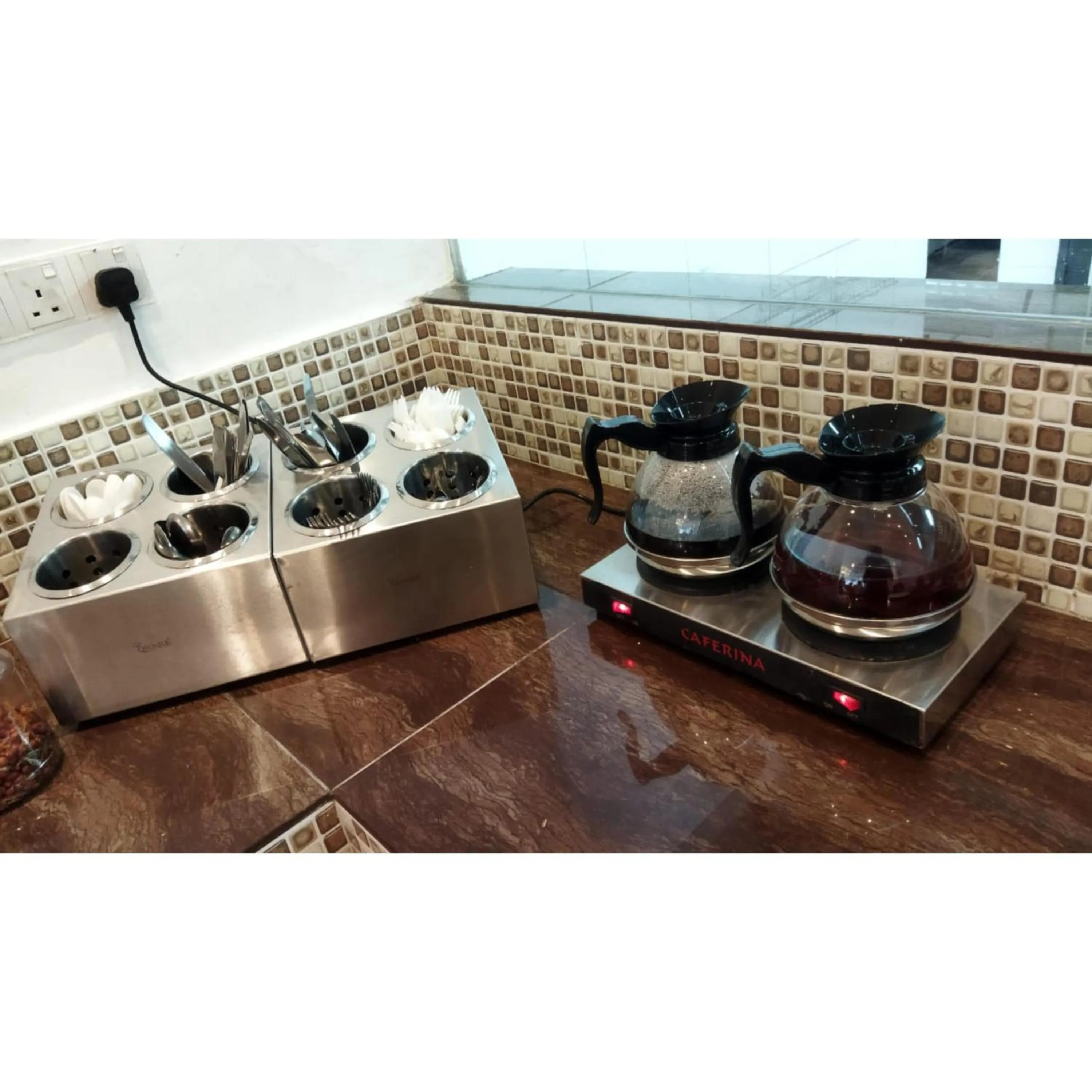 Restaurant/places to eat, Kitchen/Kitchenette in Sandpiper Hotel Kuala Lumpur