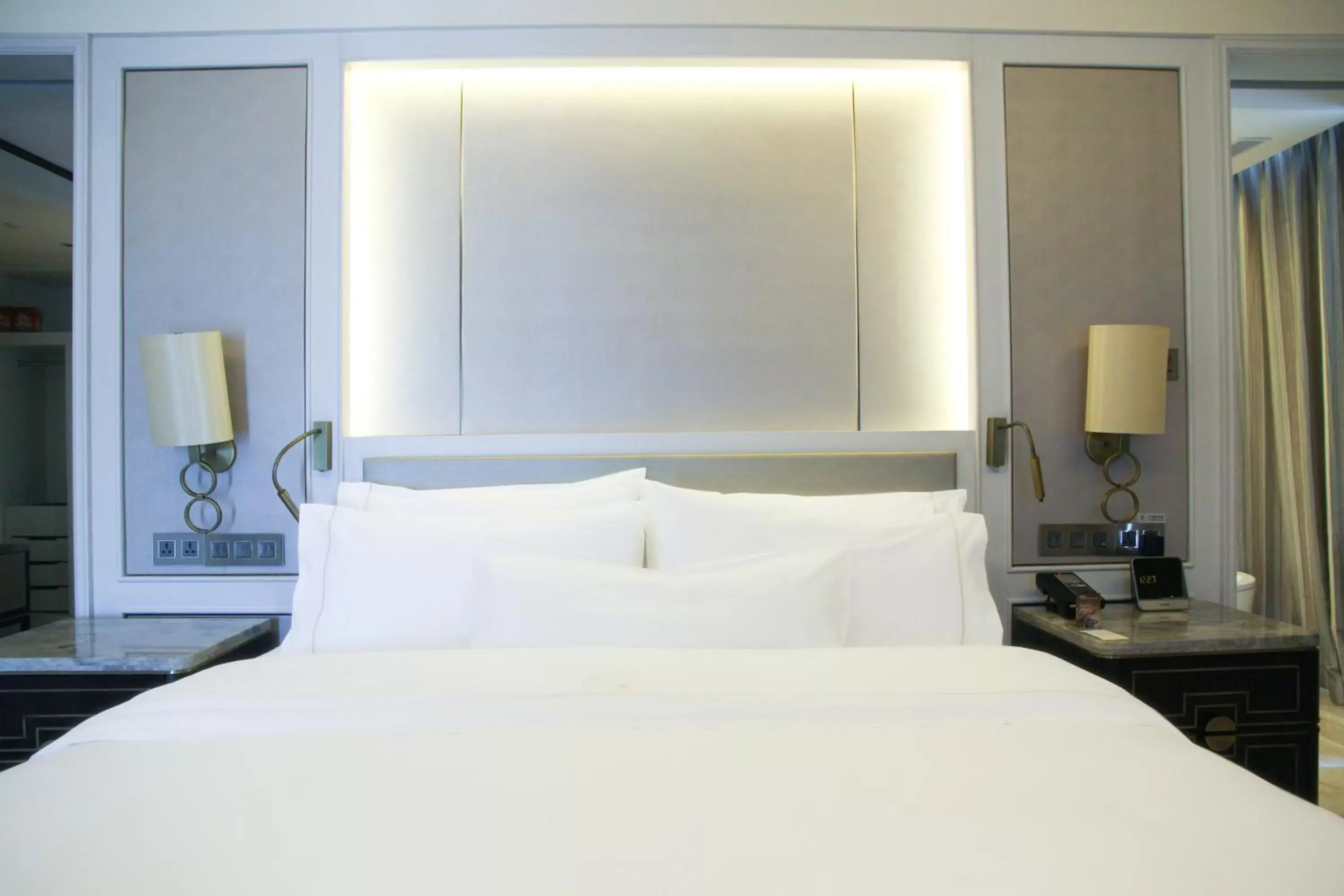 Bed in The Westin Qingdao - Instagrammable