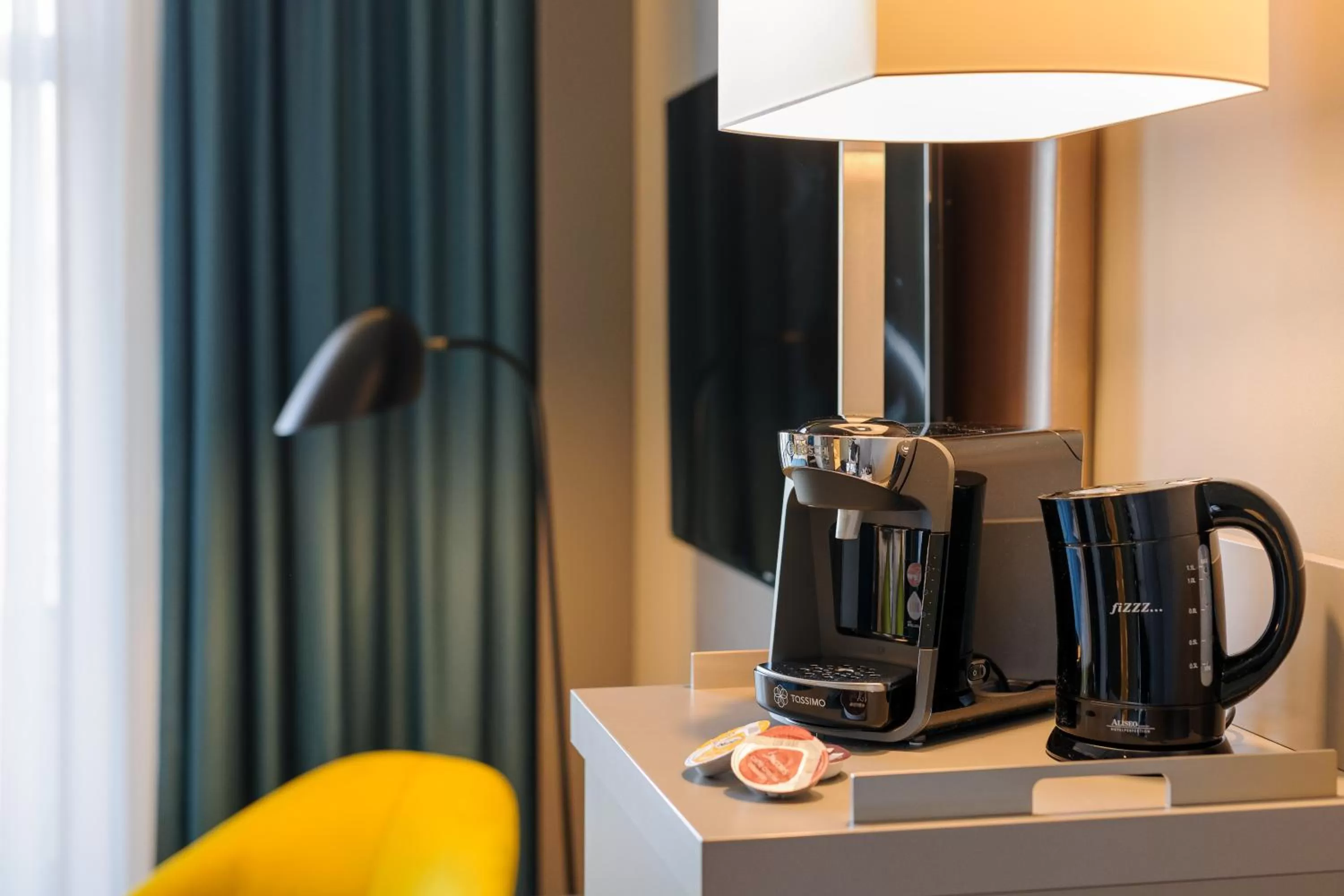 Coffee/tea facilities in MERCURE Hotel Berlin Wittenbergplatz