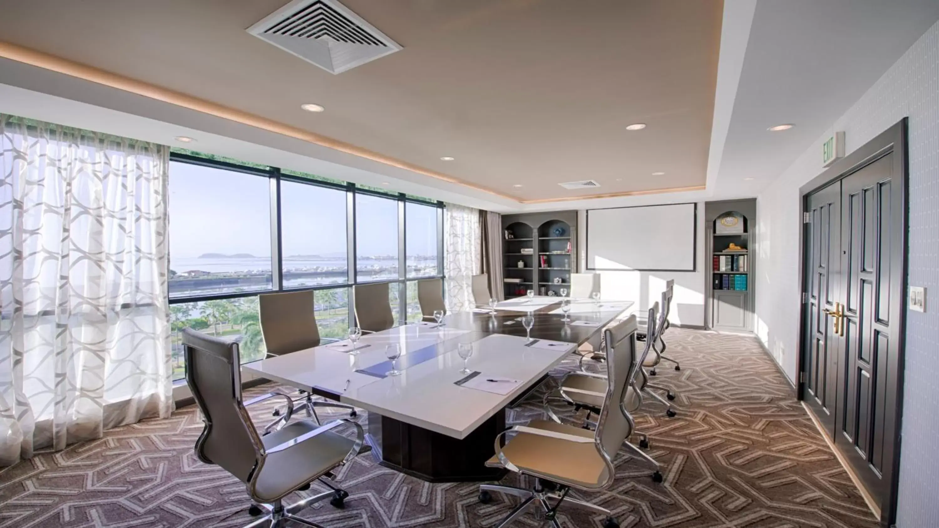 Meeting/conference room in Intercontinental Miramar Panama, an IHG Hotel