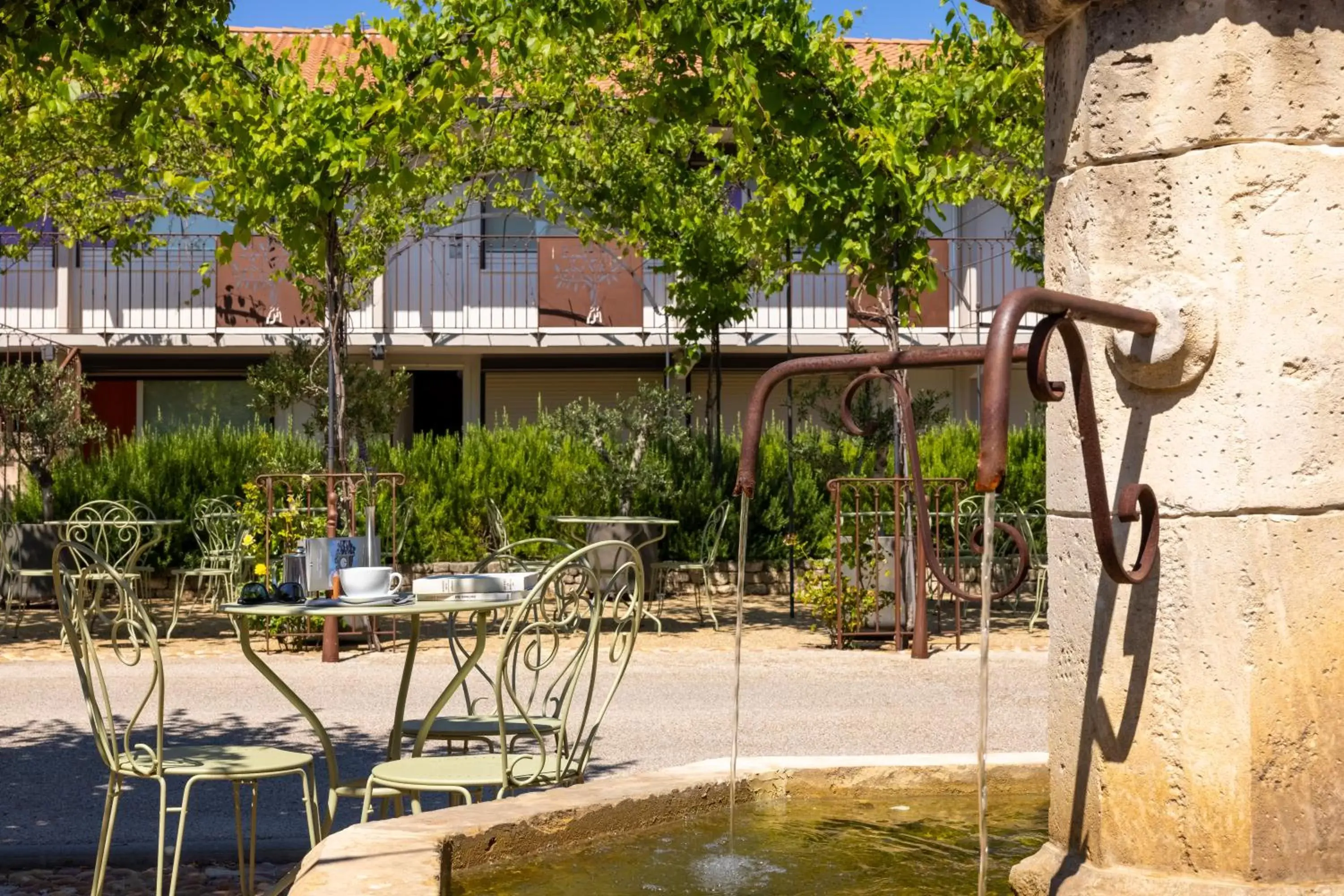 Patio in Terre de Provence Hôtel & Spa