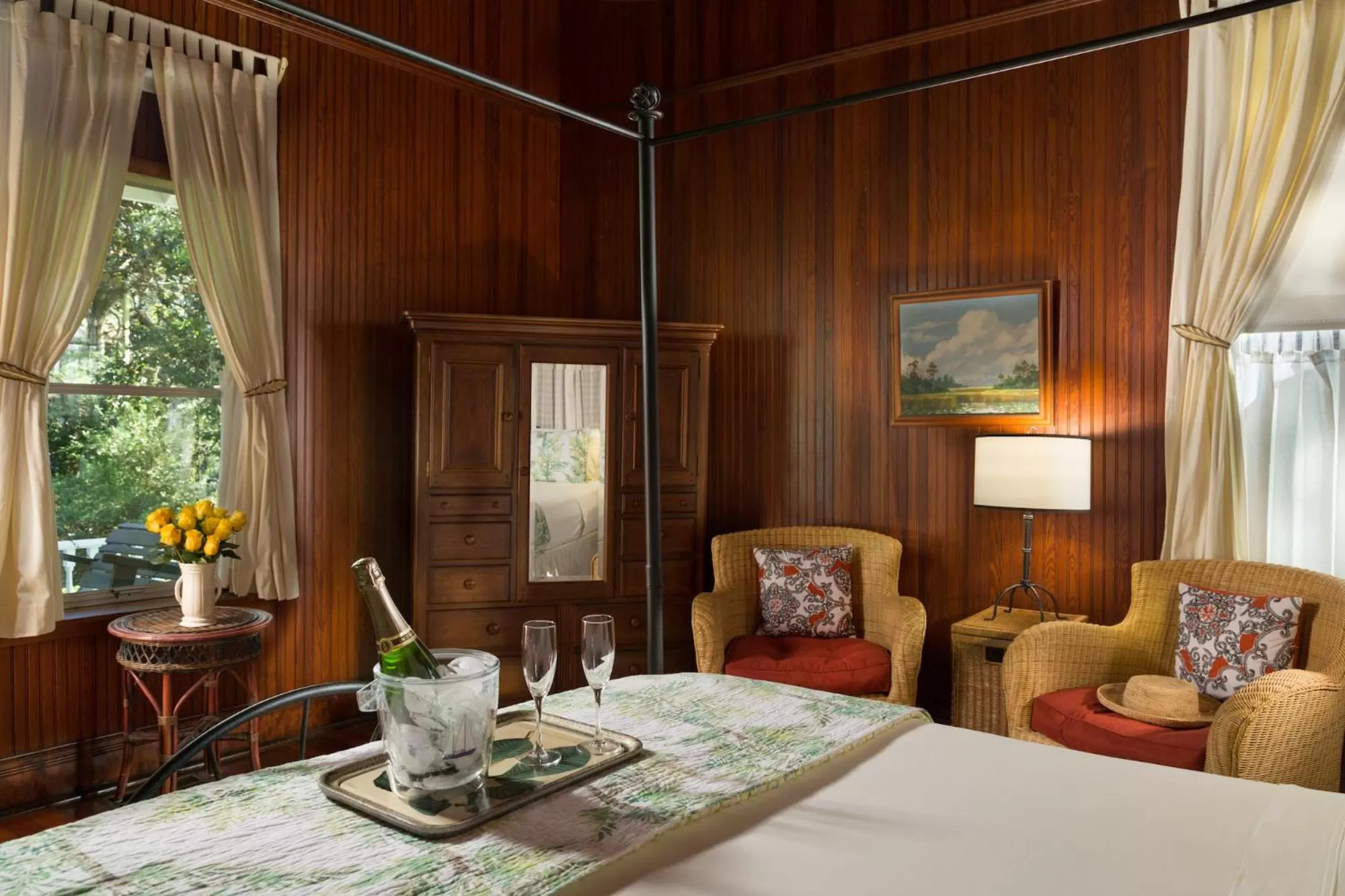 Bedroom, Seating Area in Magnolia Springs Bed and Breakfast