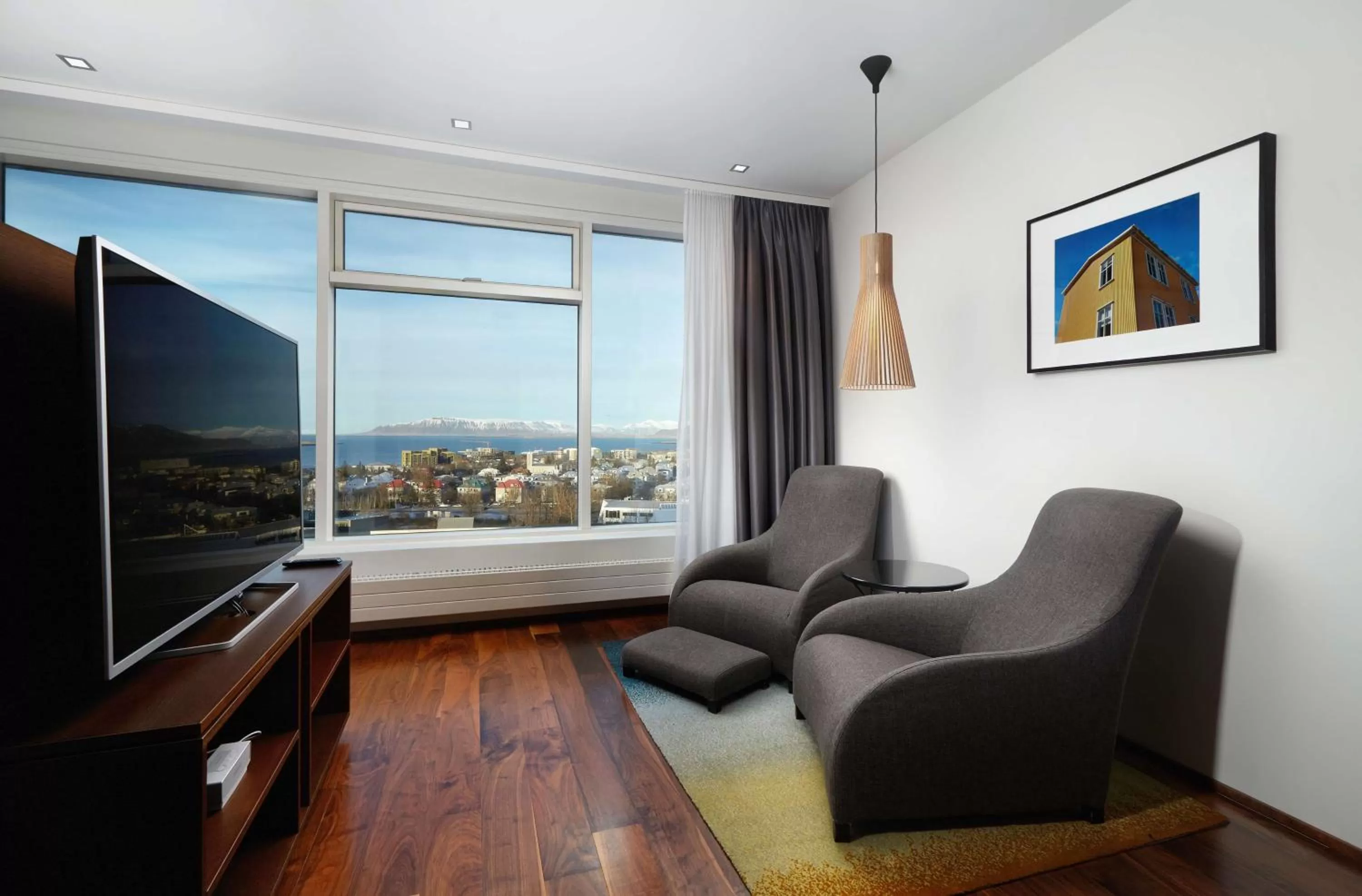 Living room in Hilton Reykjavik Nordica