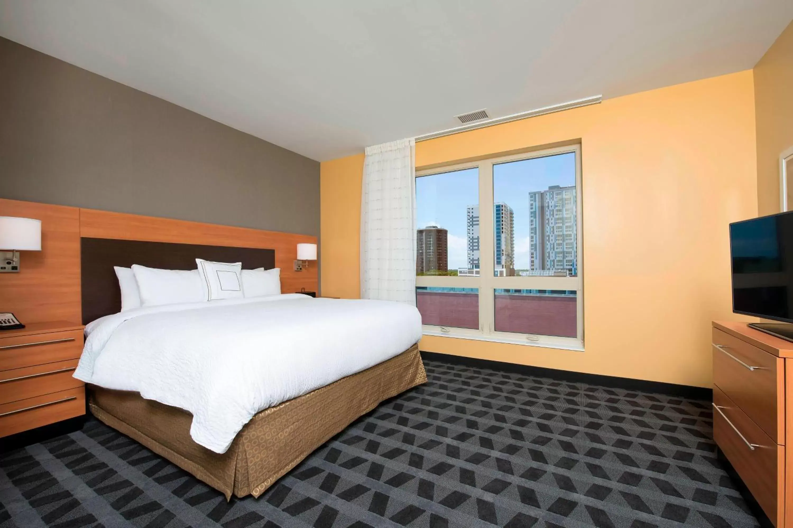 Bedroom, Bed in TownePlace Suites by Marriott Champaign