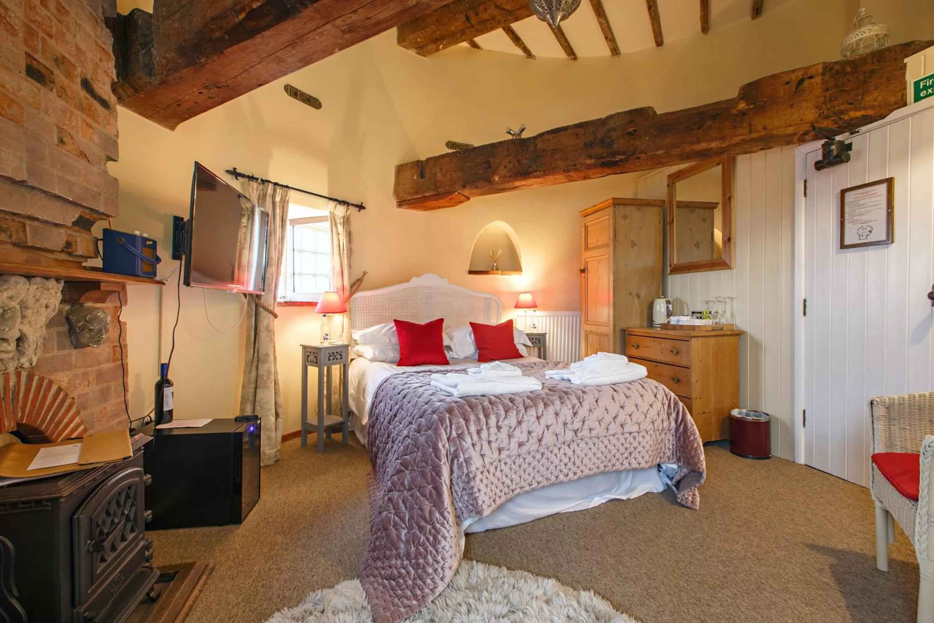 Bedroom, Bed in Cley Windmill