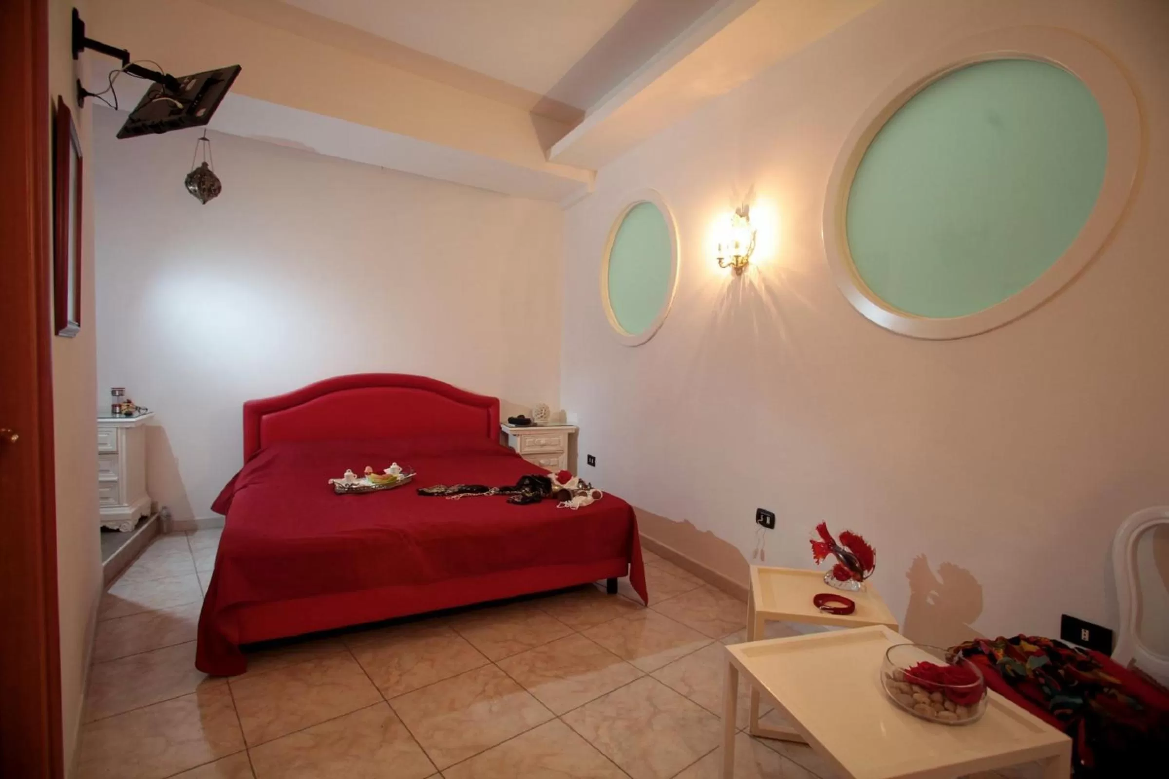 Other, Bed in ZO. NE. Baroque B&B