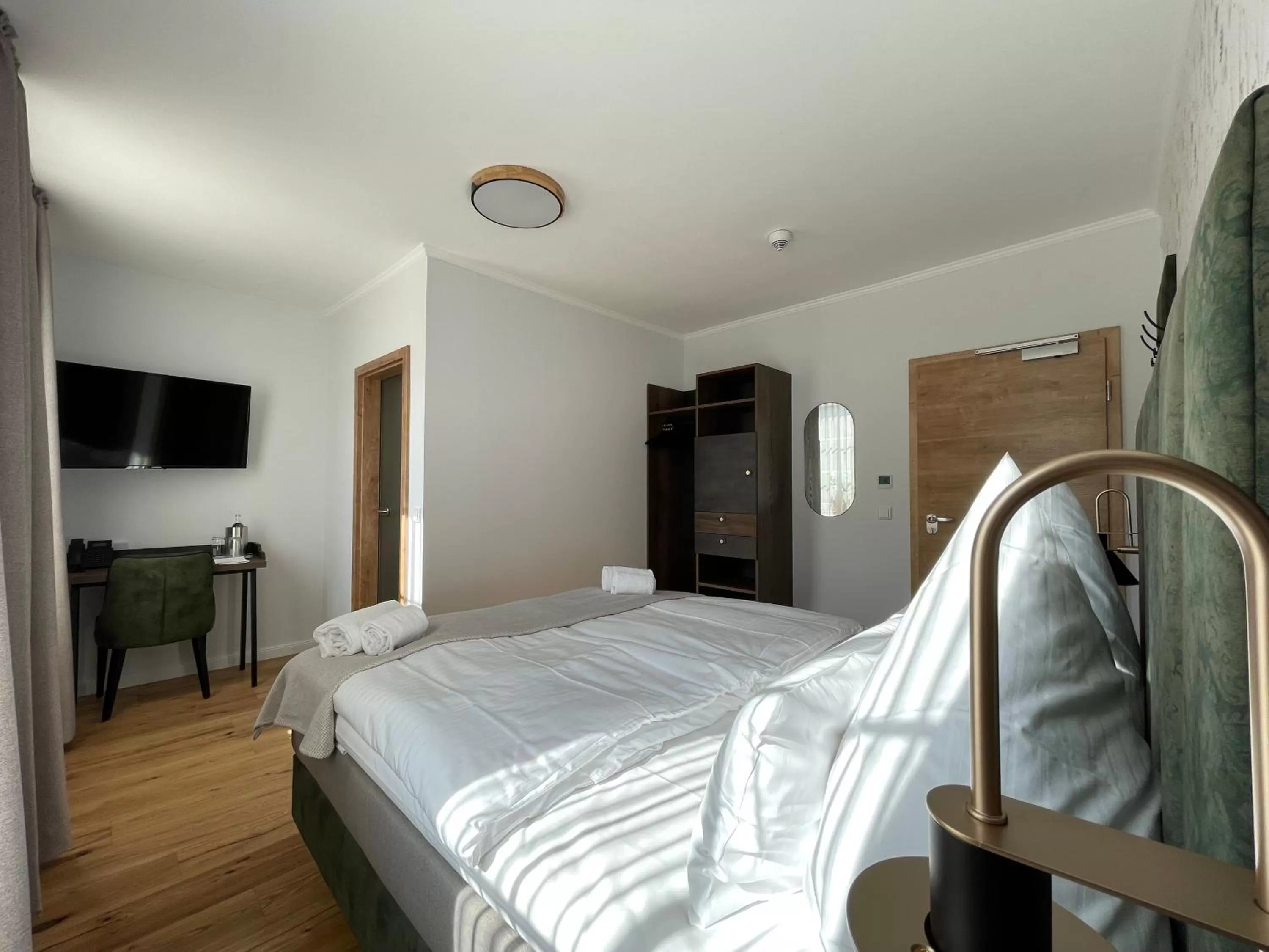 Photo of the whole room, Bed in Schlosshotel Brilon-Wald