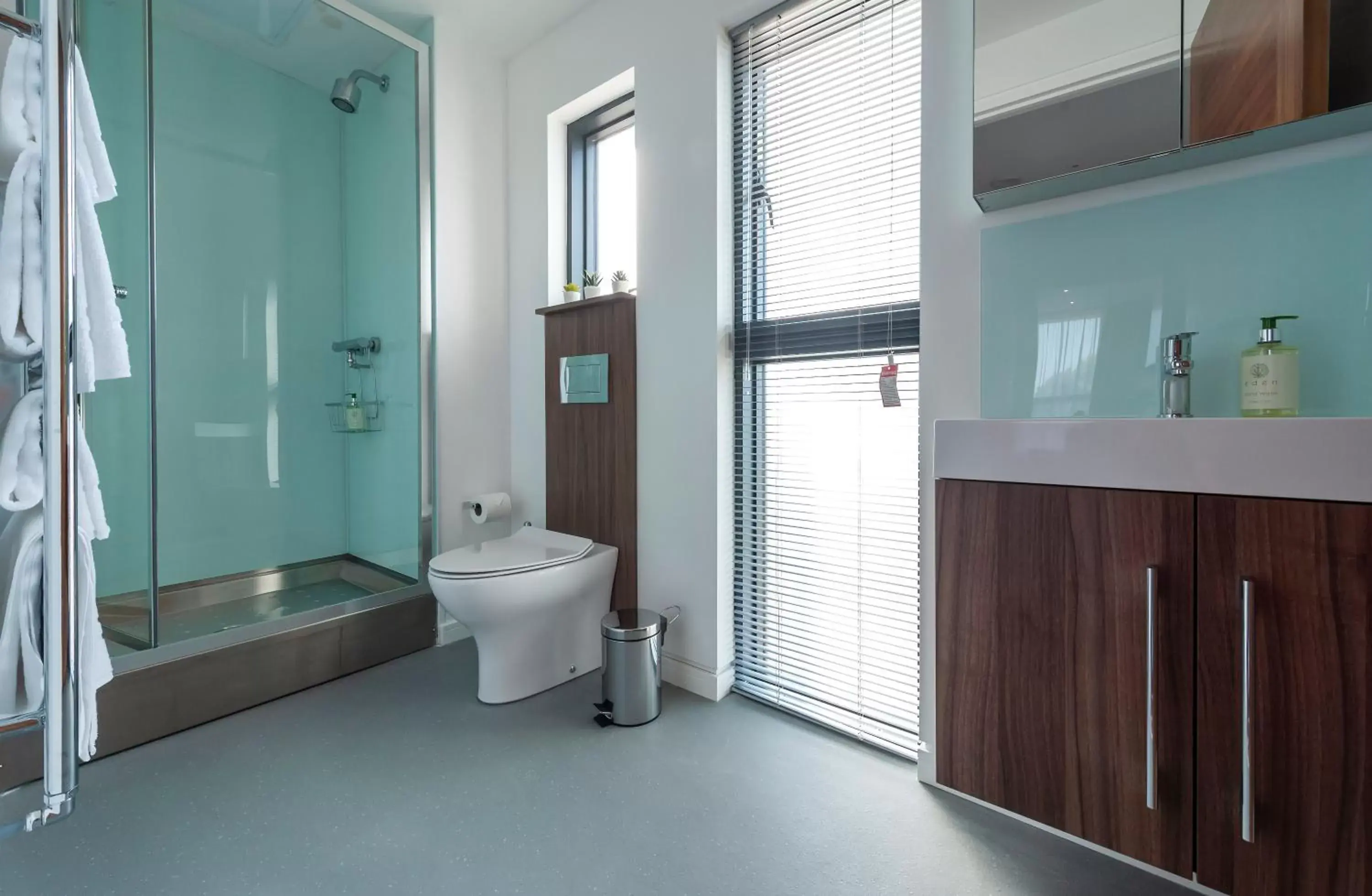 Bathroom in Apartrooms Aberdeen
