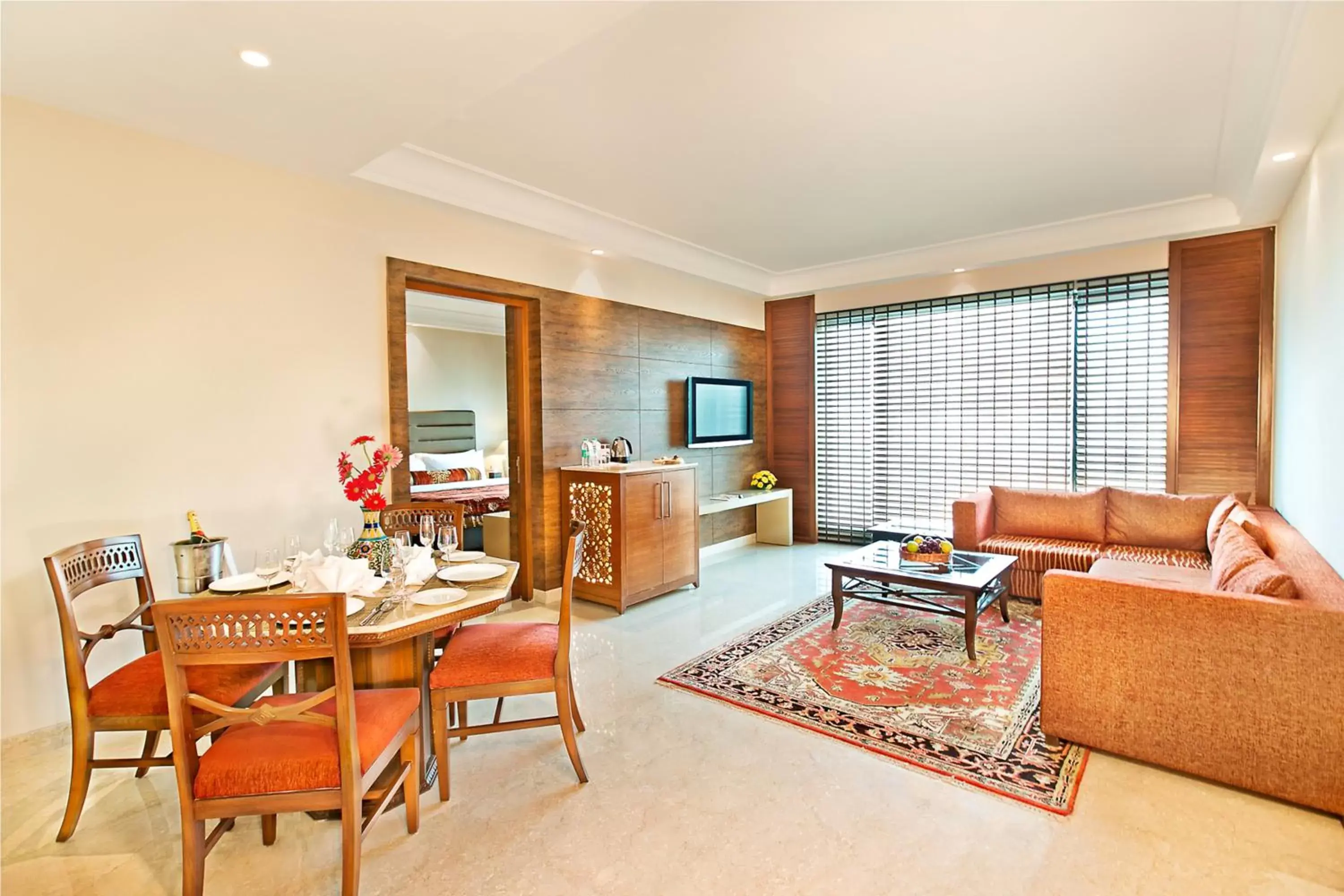 Photo of the whole room, Dining Area in The Lalit Jaipur