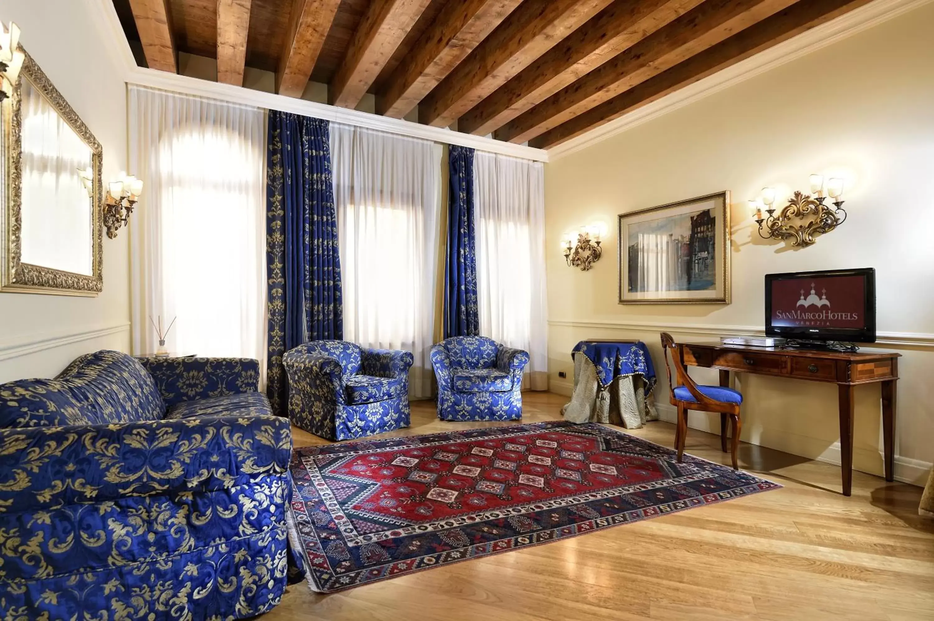 Living room, Seating Area in Suites Torre Dell'Orologio