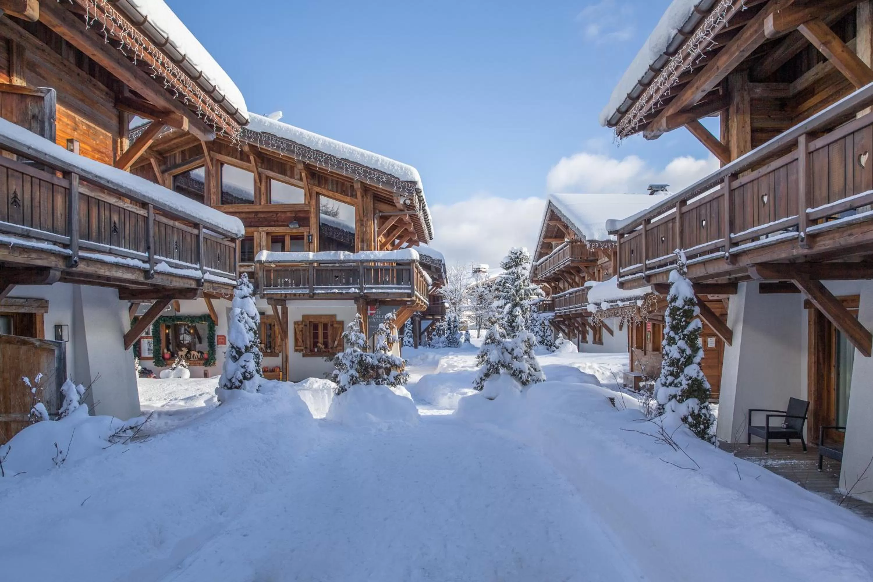 Property building in Les Loges Blanches Megève