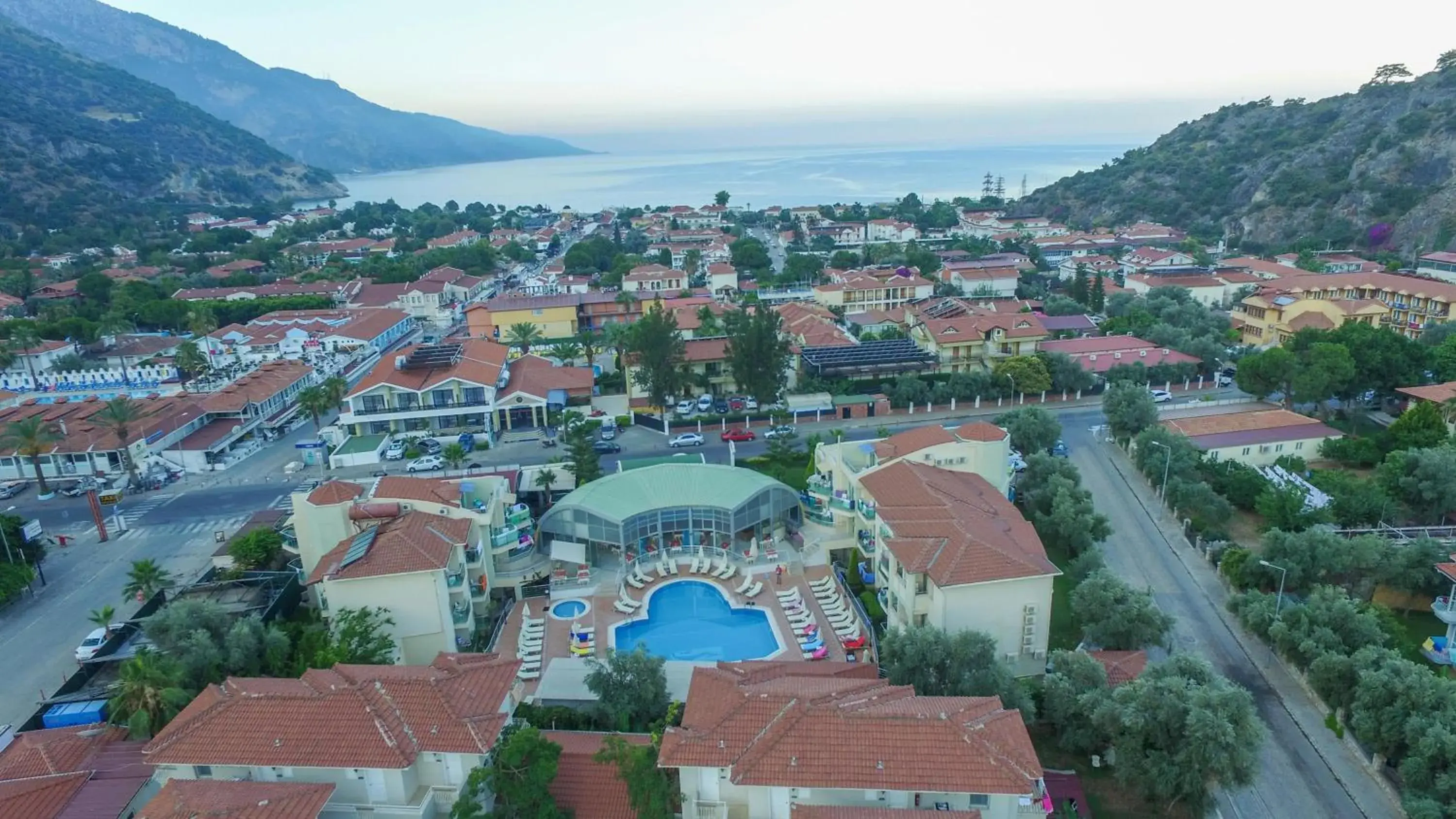 Bird's eye view, Bird's-eye View in Belcehan Deluxe Hotel