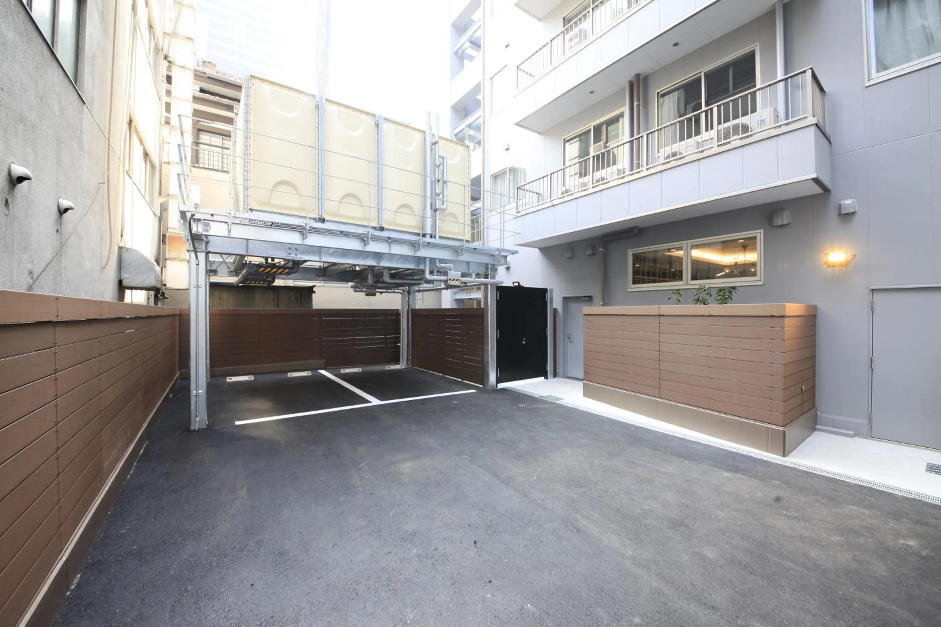 Area and facilities in Quintessa Hotel Osaka Shinsaibashi Comic & Books