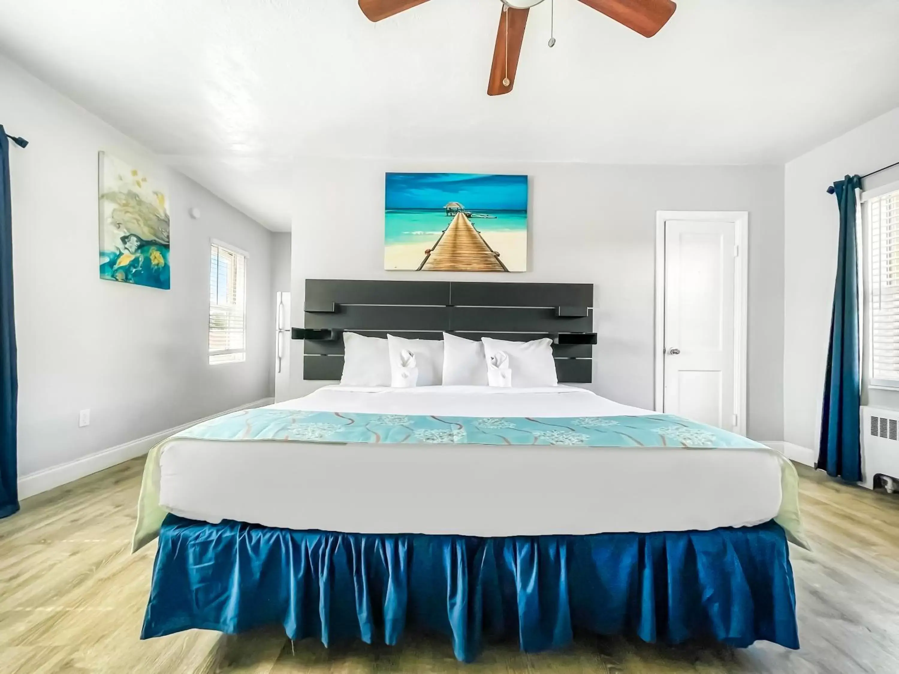 Bed in Ocean Villas