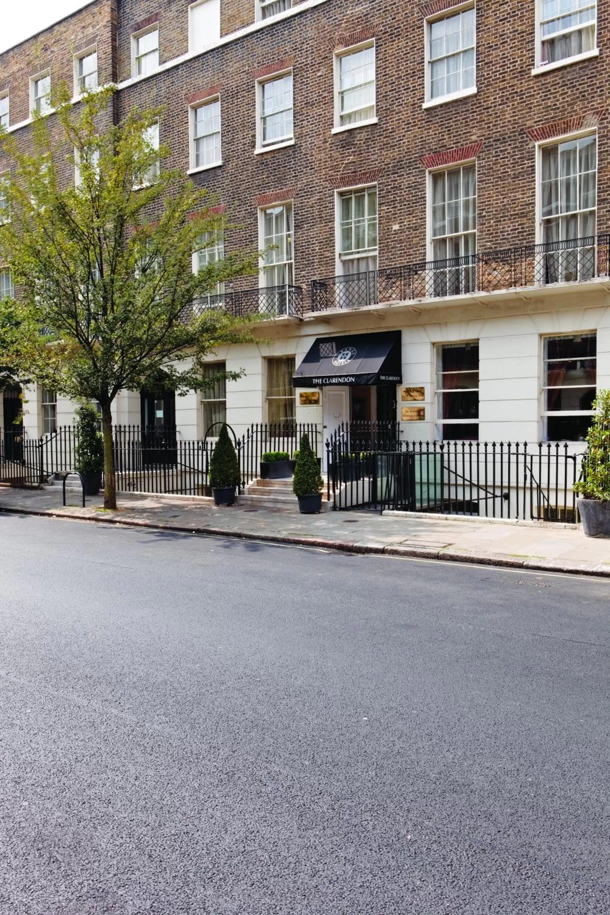 Property building in Grange Clarendon Hotel