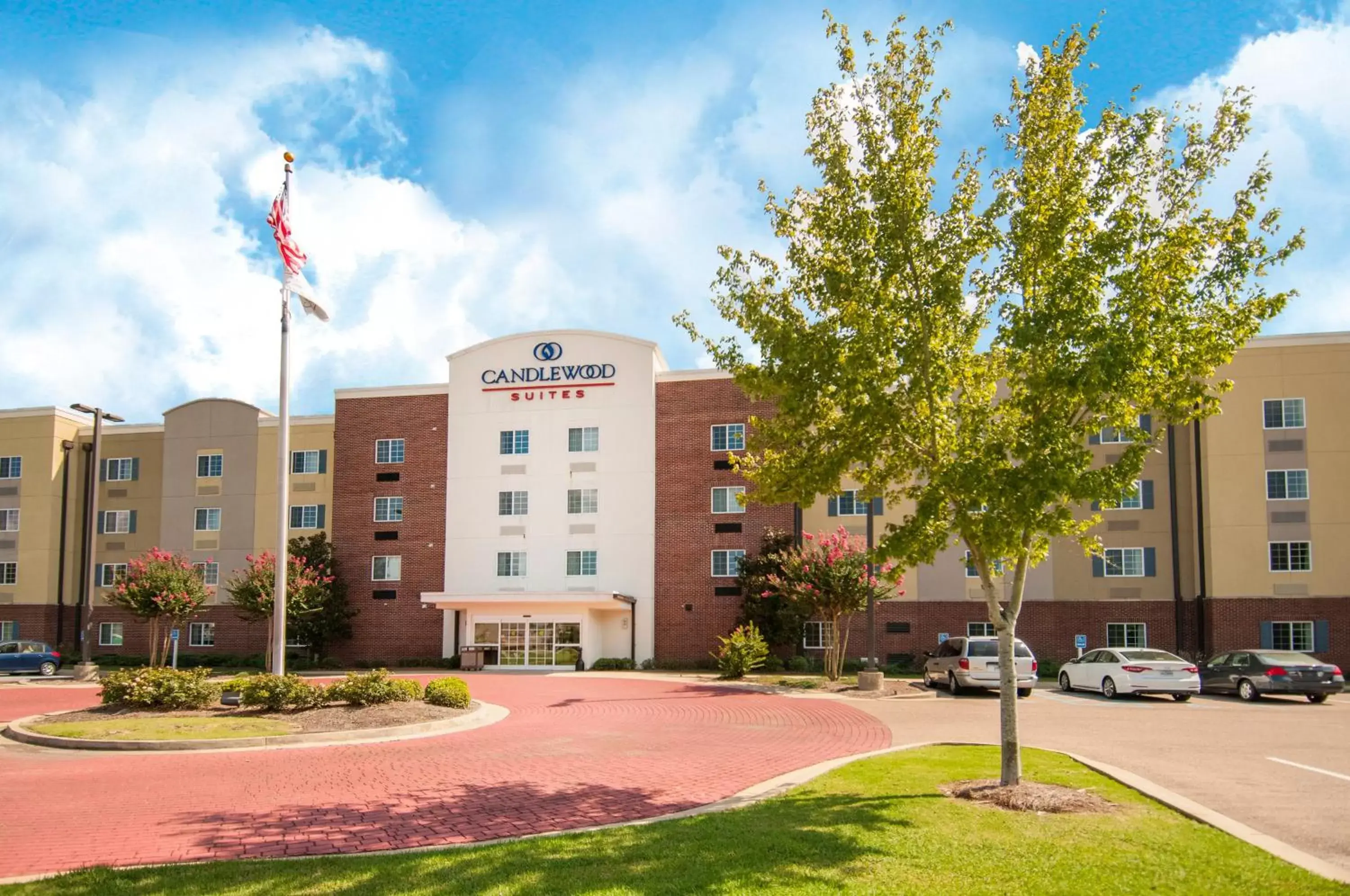 Property Building in Candlewood Suites Flowood, MS, an IHG Hotel