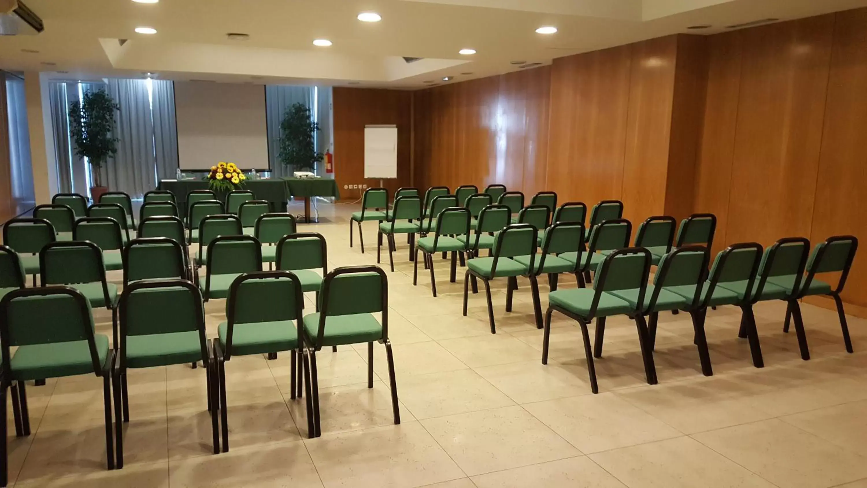 Banquet/Function facilities in Leziria Parque Hotel