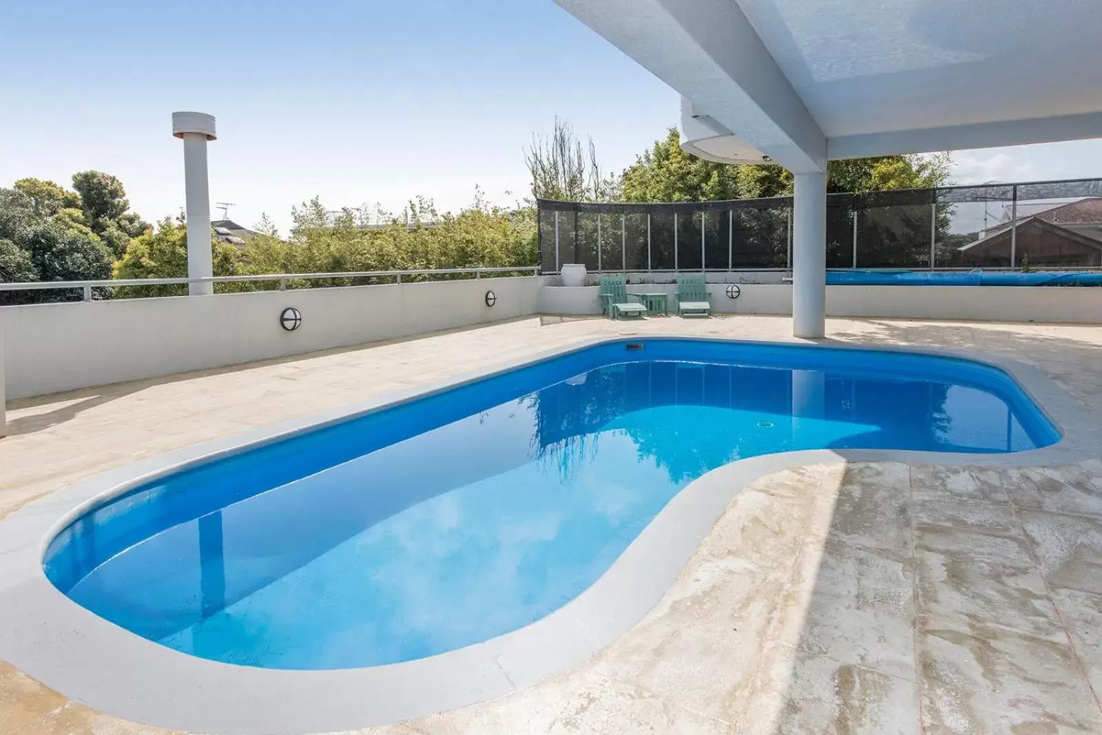 Pool view, Swimming Pool in Carnmore Hotel Takapuna