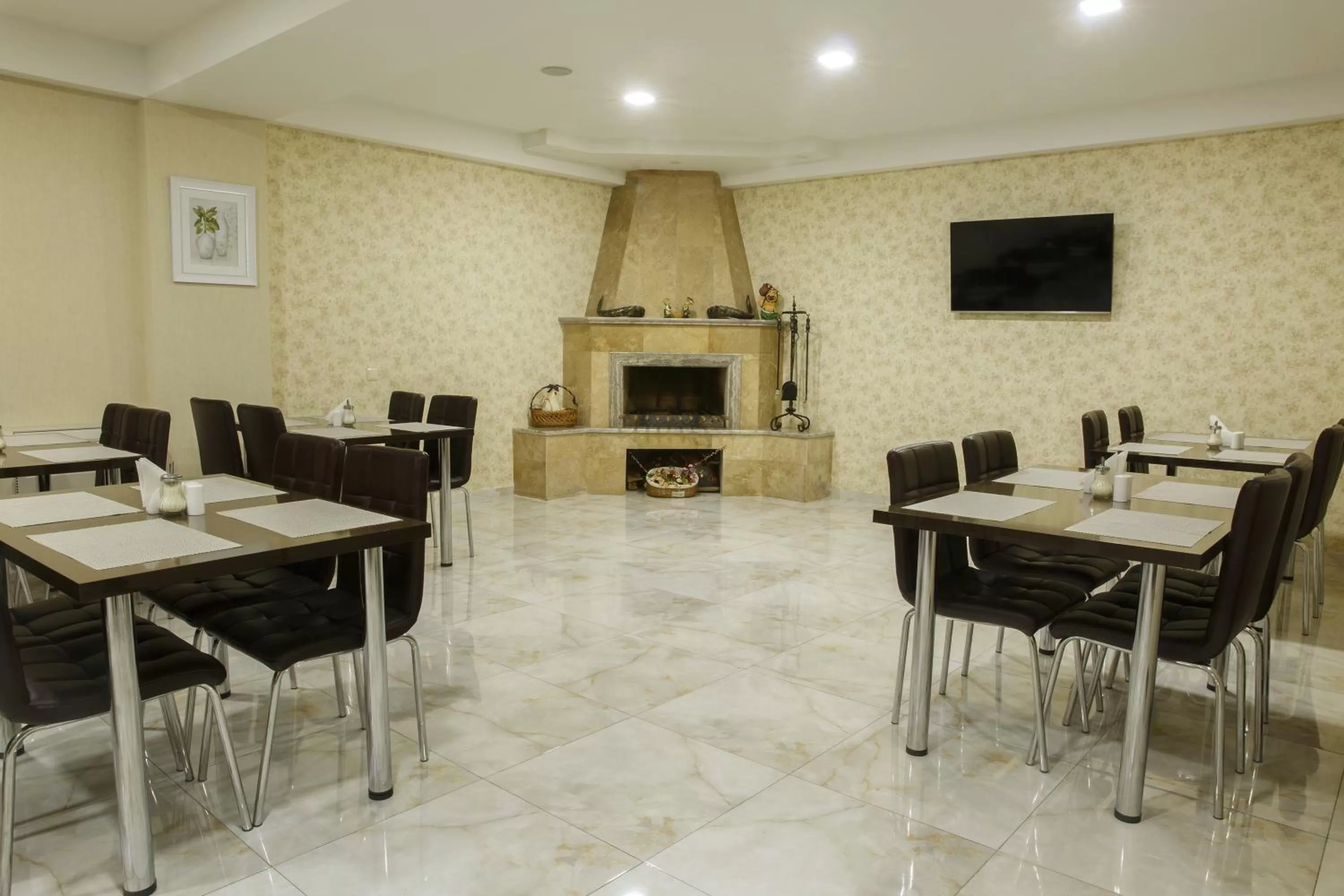 Restaurant/places to eat in Hotel Gureli