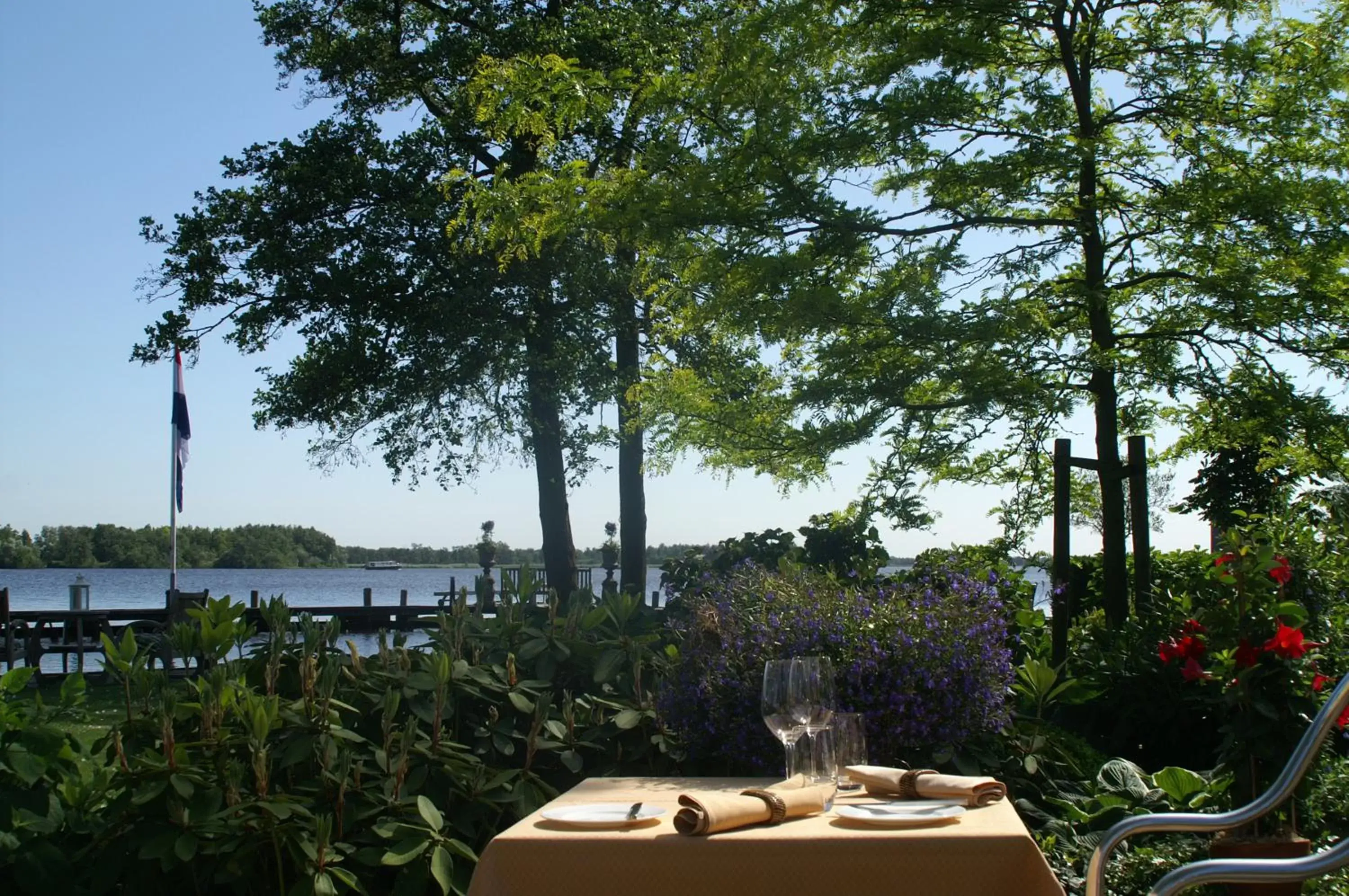 Garden, Restaurant/Places to Eat in Restaurant-Hotel de Watergeus