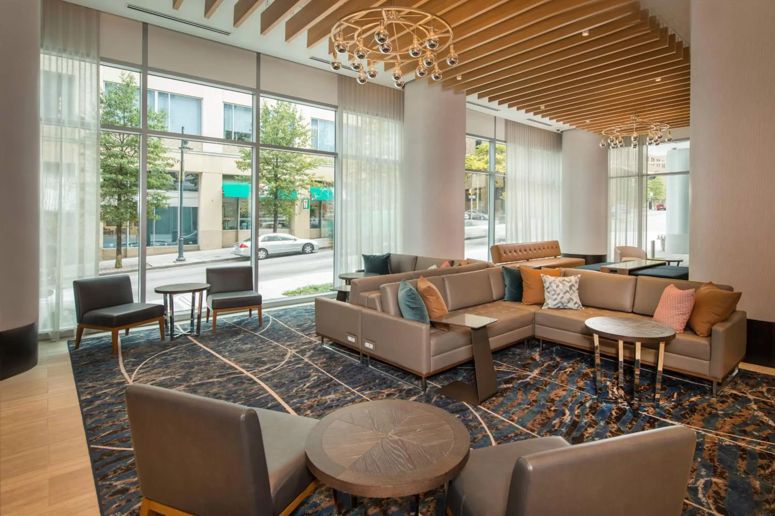 Lobby or reception, Lounge/Bar in Residence Inn by Marriott Baltimore at The Johns Hopkins Medical Campus
