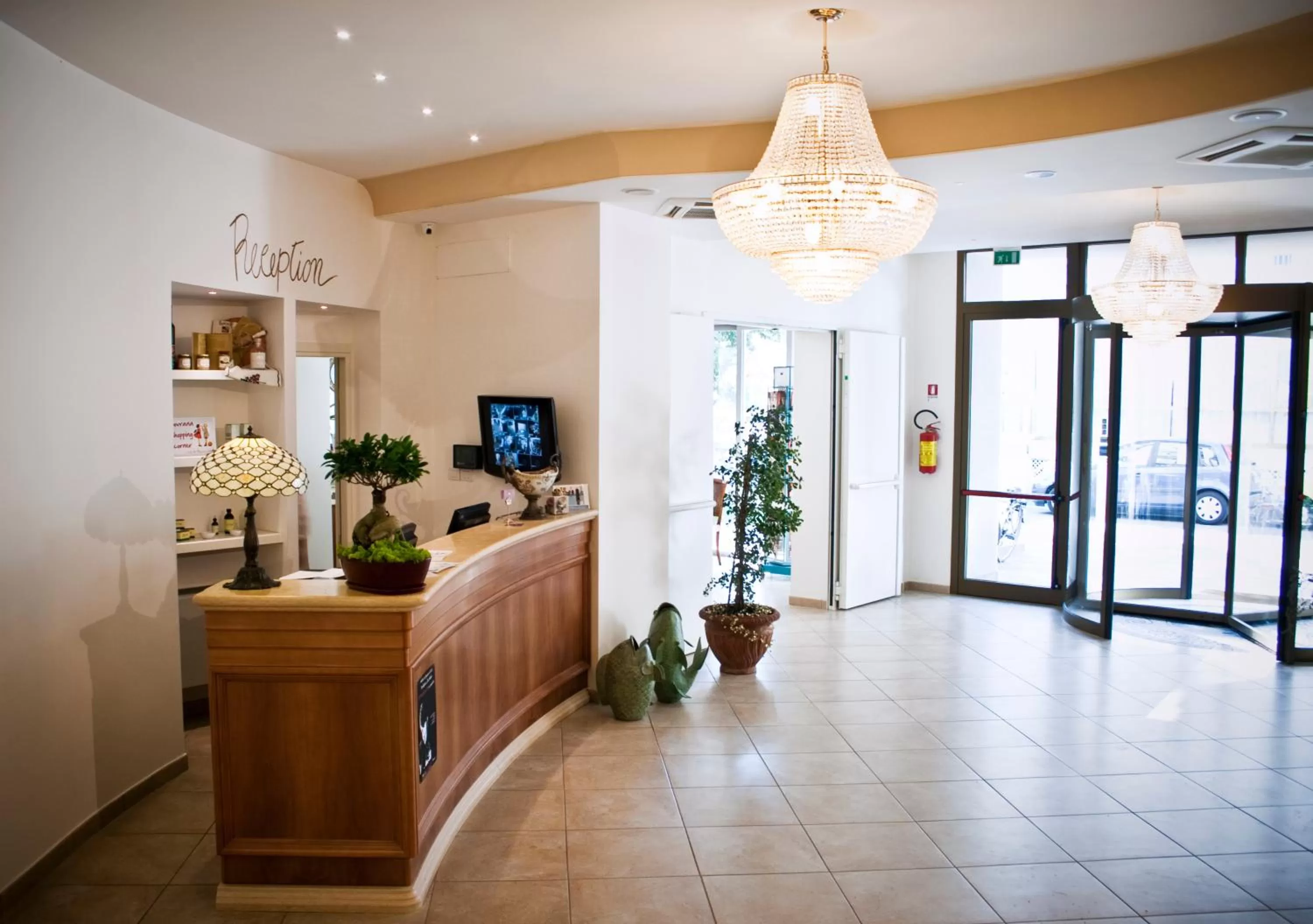 Lobby or reception in Sovrana Hotel & SPA