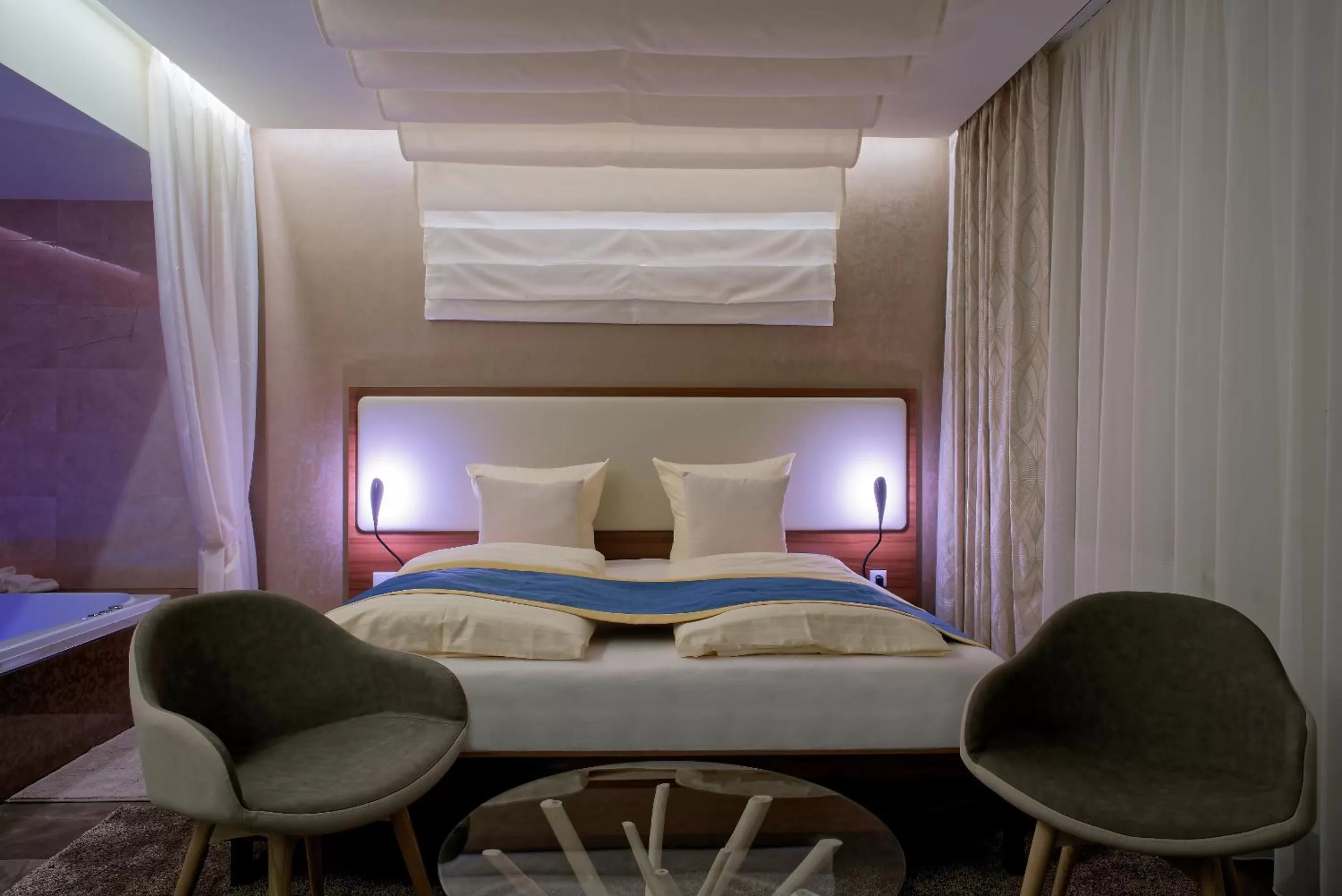 Photo of the whole room, Bed in Pension Laa Natura