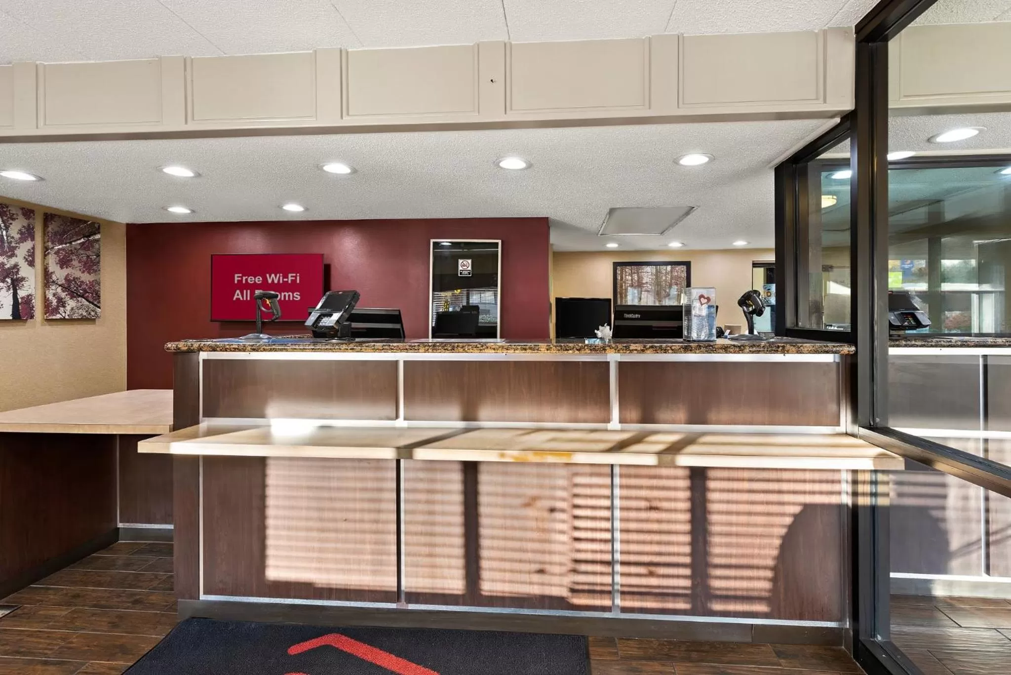 Lobby or reception in Red Roof Inn Cleveland - Independence