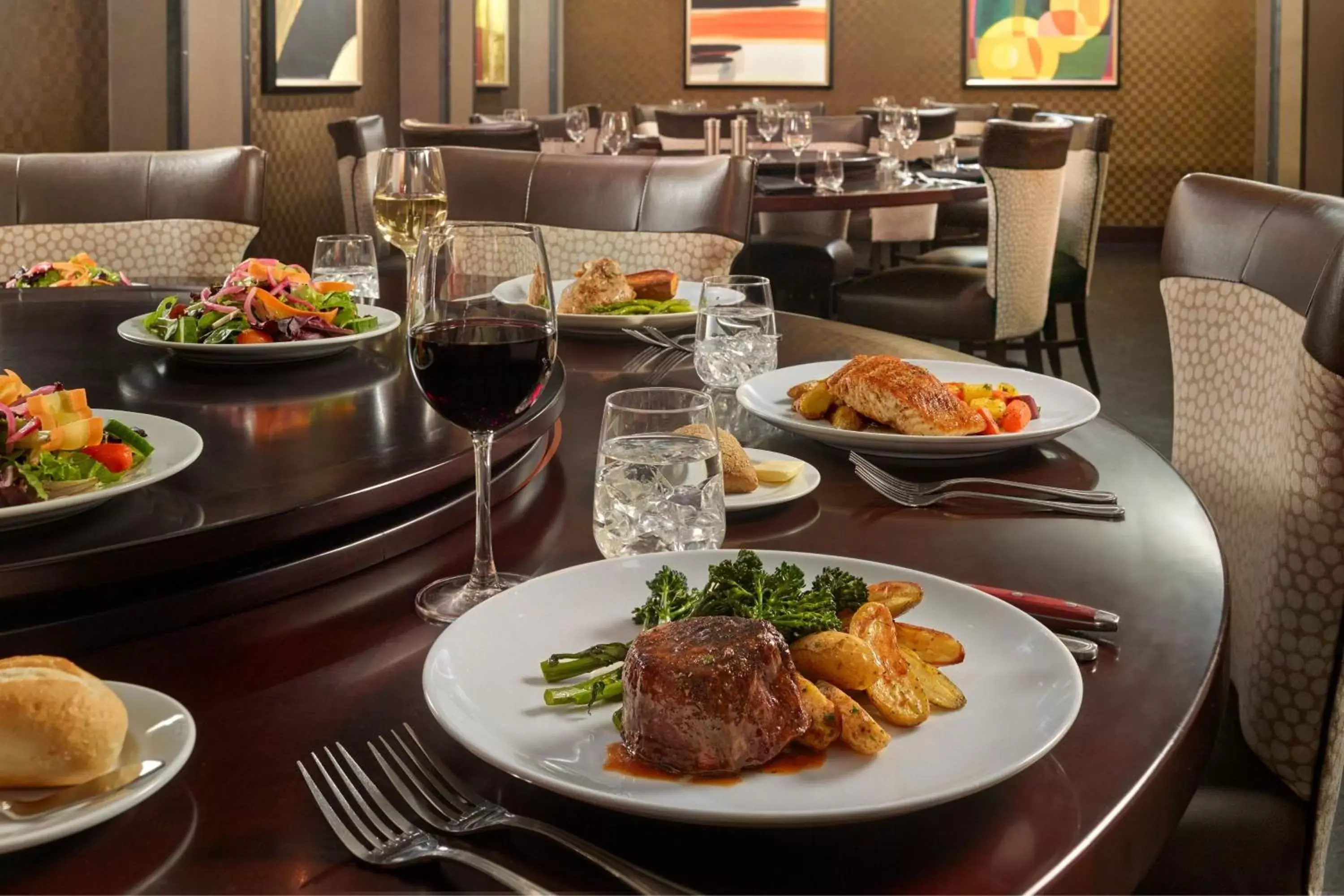 Restaurant/places to eat in Atlanta Airport Marriott