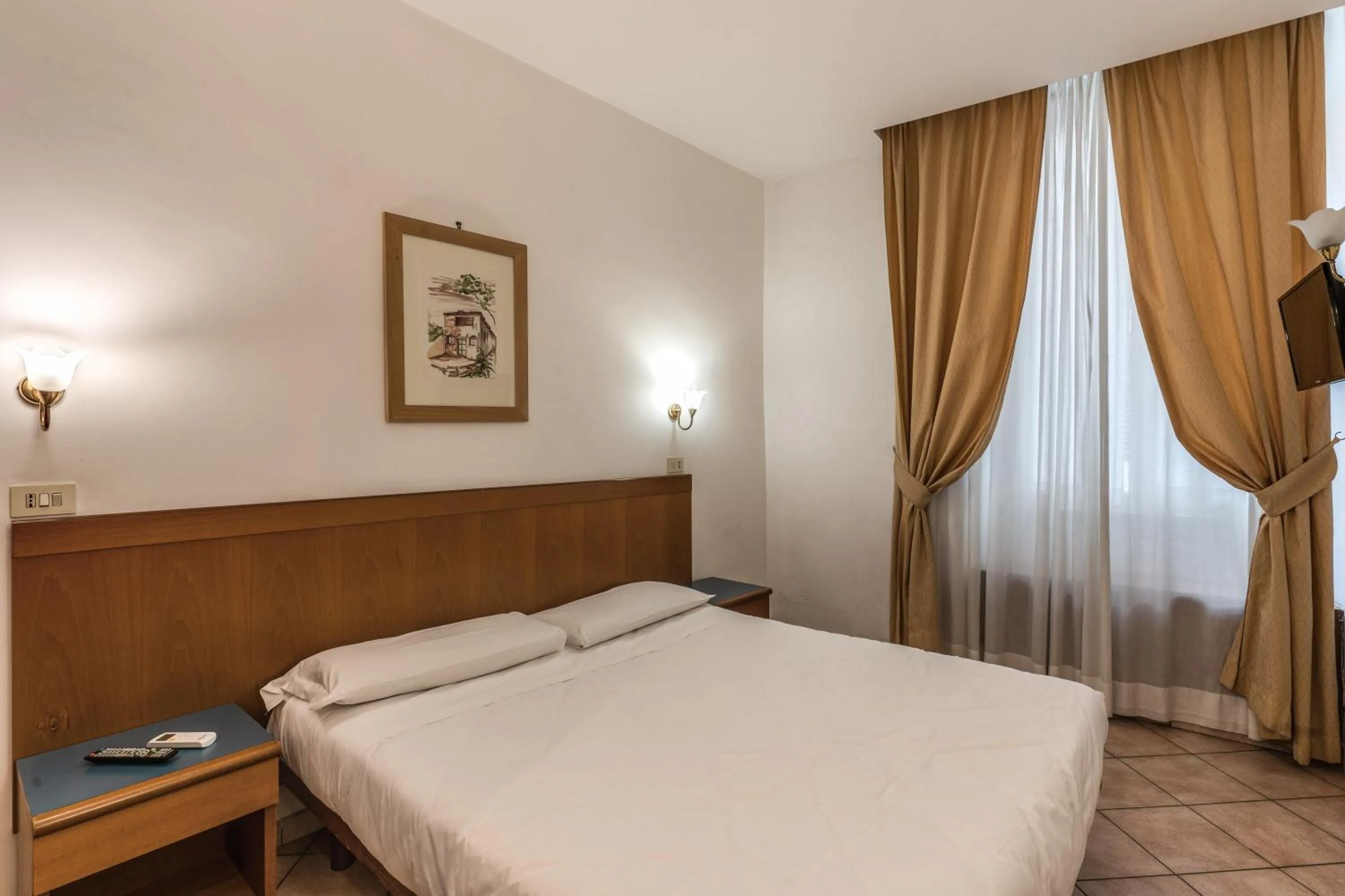Bed in Hotel Pomezia
