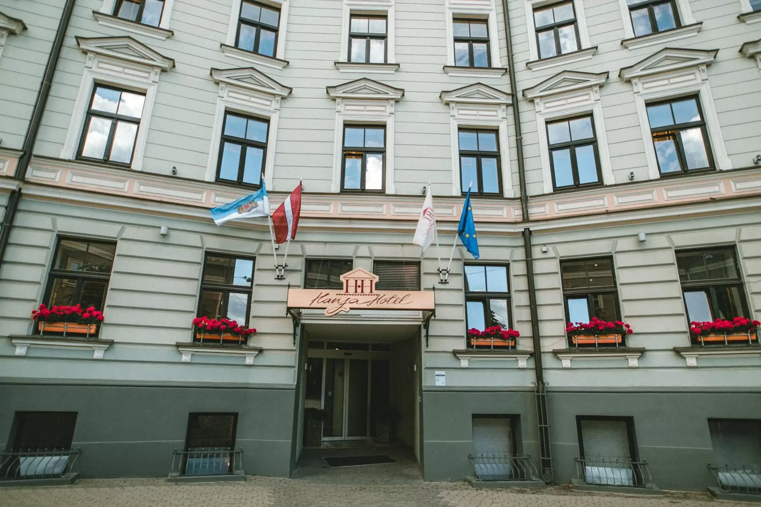 Facade/entrance, Property Building in Hanza Hotel