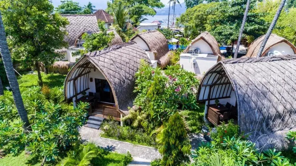 Property building in Oceans 5 Dive Resort Property building in Oceans 5 Dive Resort