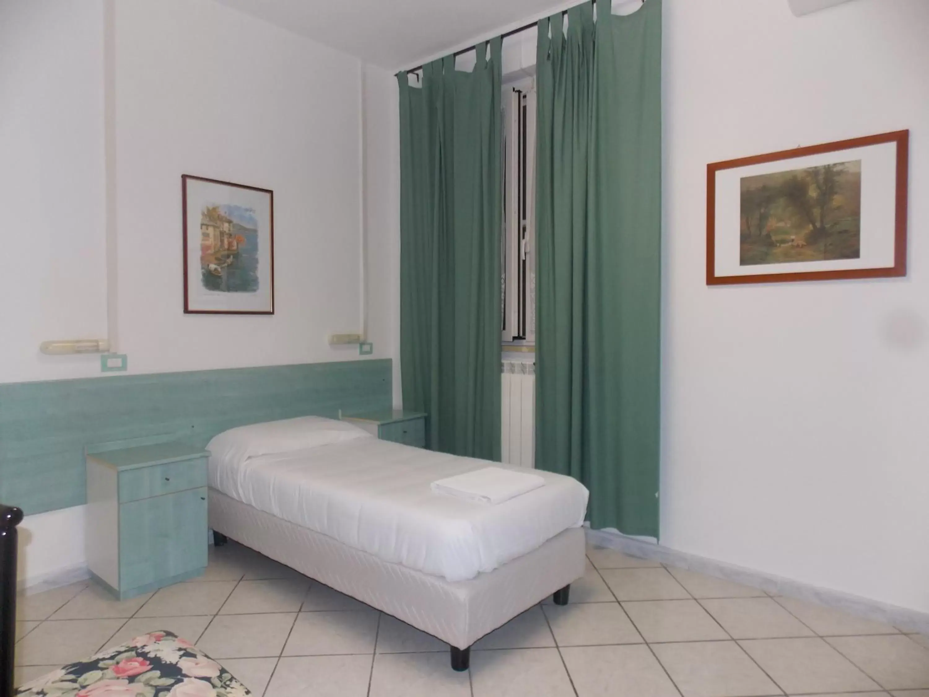 Bed in Hotel Villa dei Butteri - Aprilia