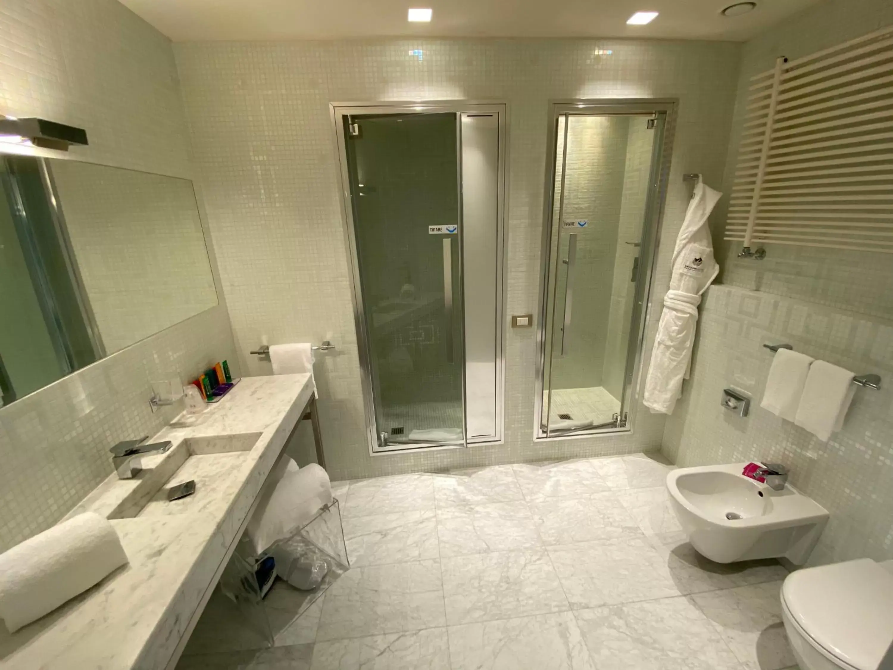 Shower, Bathroom in Devero Hotel BW Signature Collection