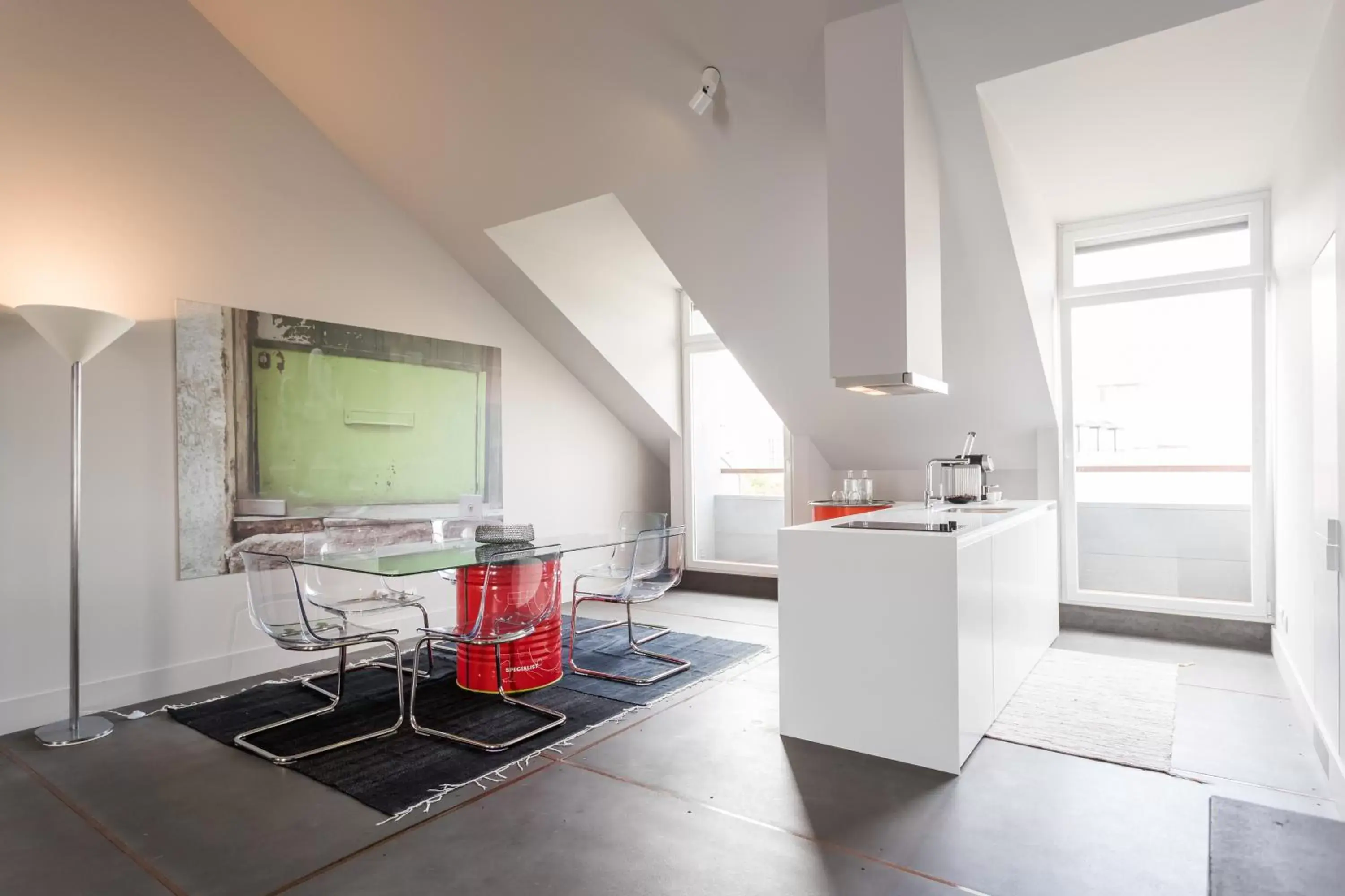 Superior Penthouse Apartment in Chiado Arty Flats
