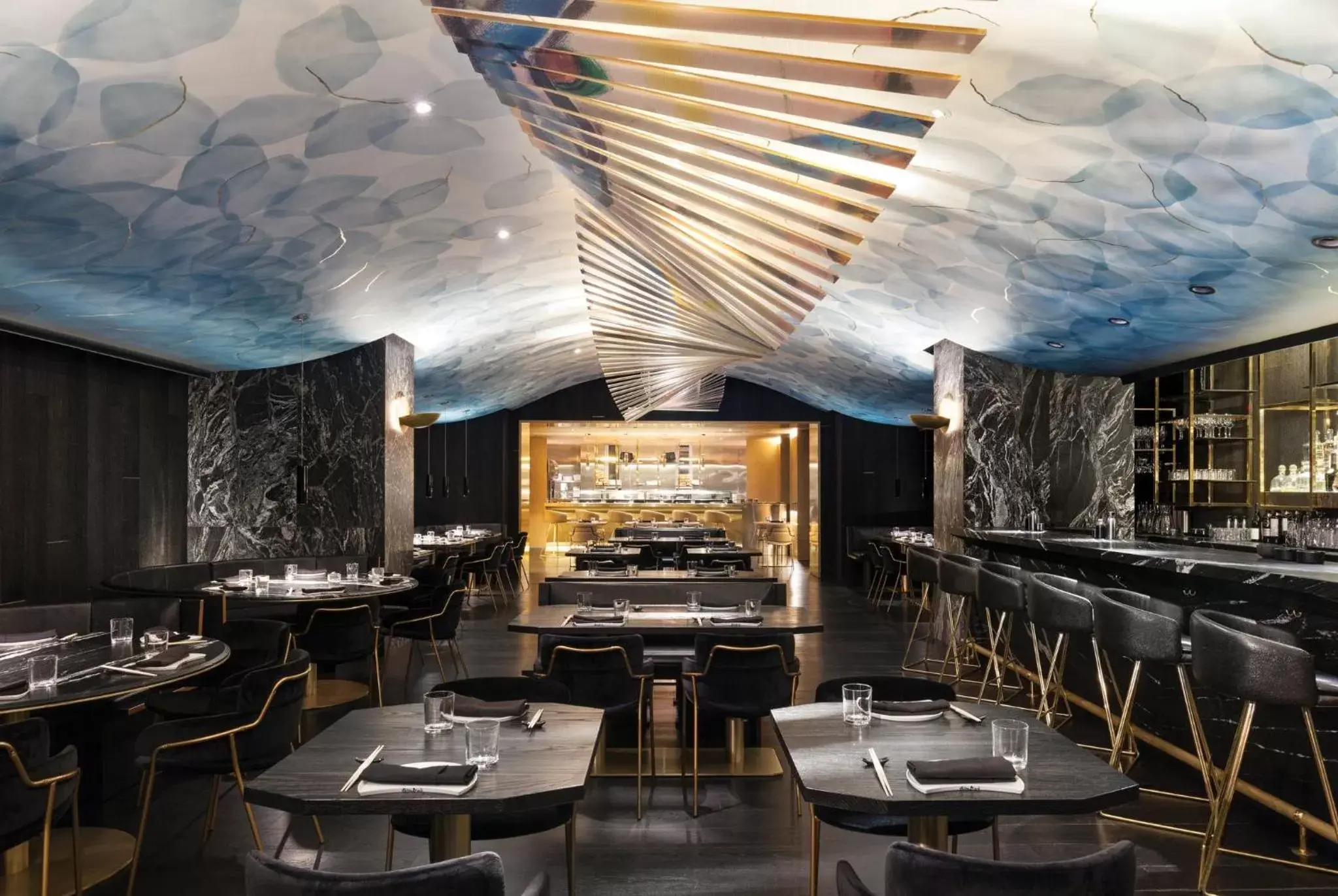 Restaurant/Places to Eat in Bisha Hotel Toronto