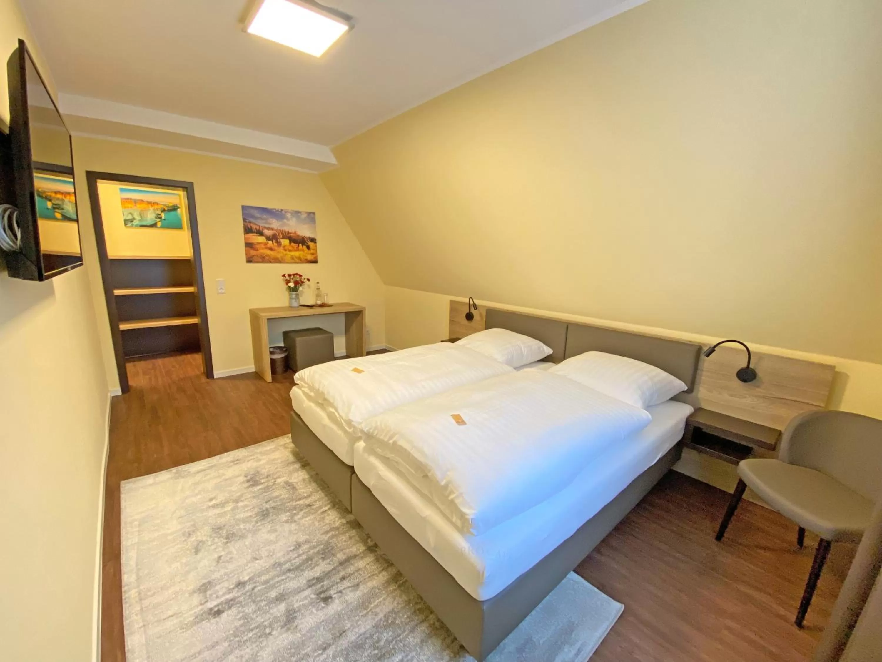 Bed in WIRTSHAUS am Niederntor