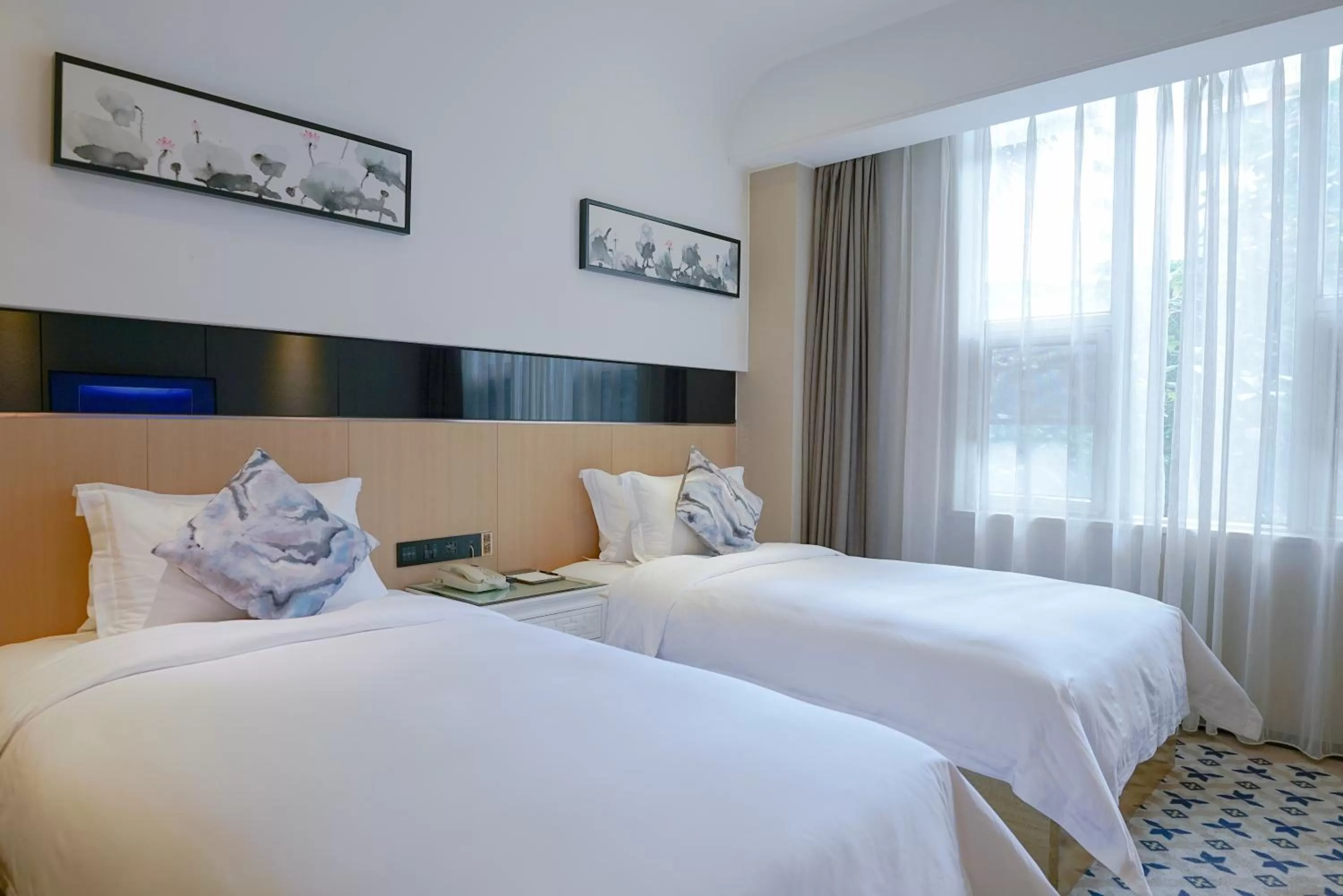 Bed in Paco Hotel Tiyuxilu Metro Guangzhou-Free Shuttle Bus fir Canton Fair