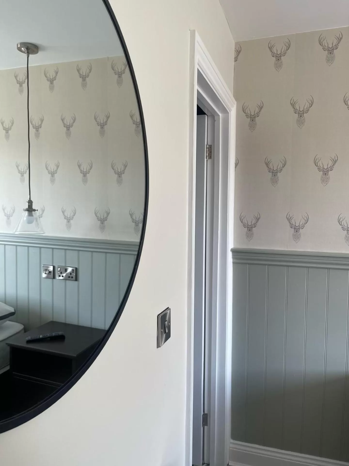 Property building in The Horseshoe & Castle