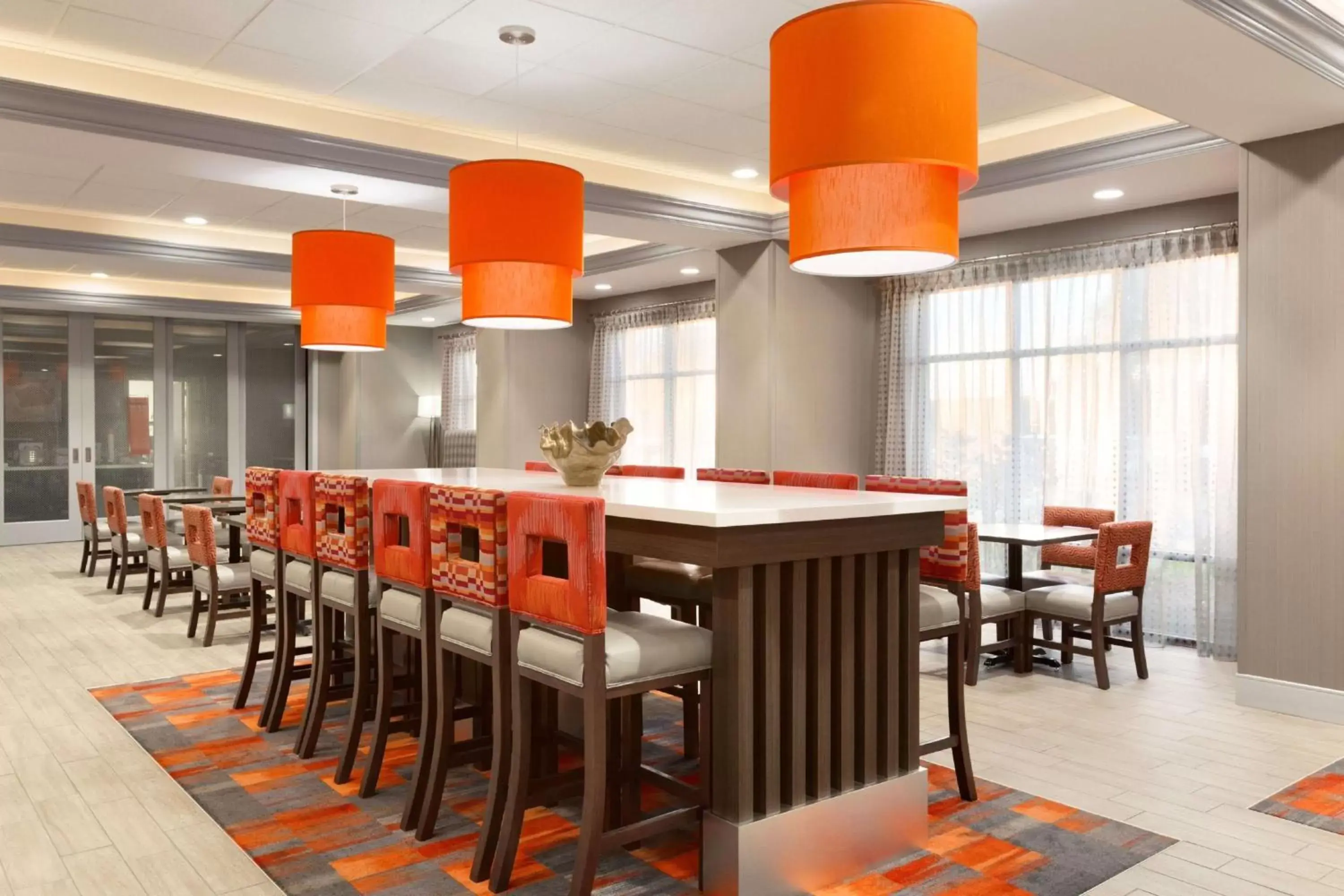 Dining area, Restaurant/Places to Eat in Hampton Inn By Hilton North Olmsted Cleveland Airport