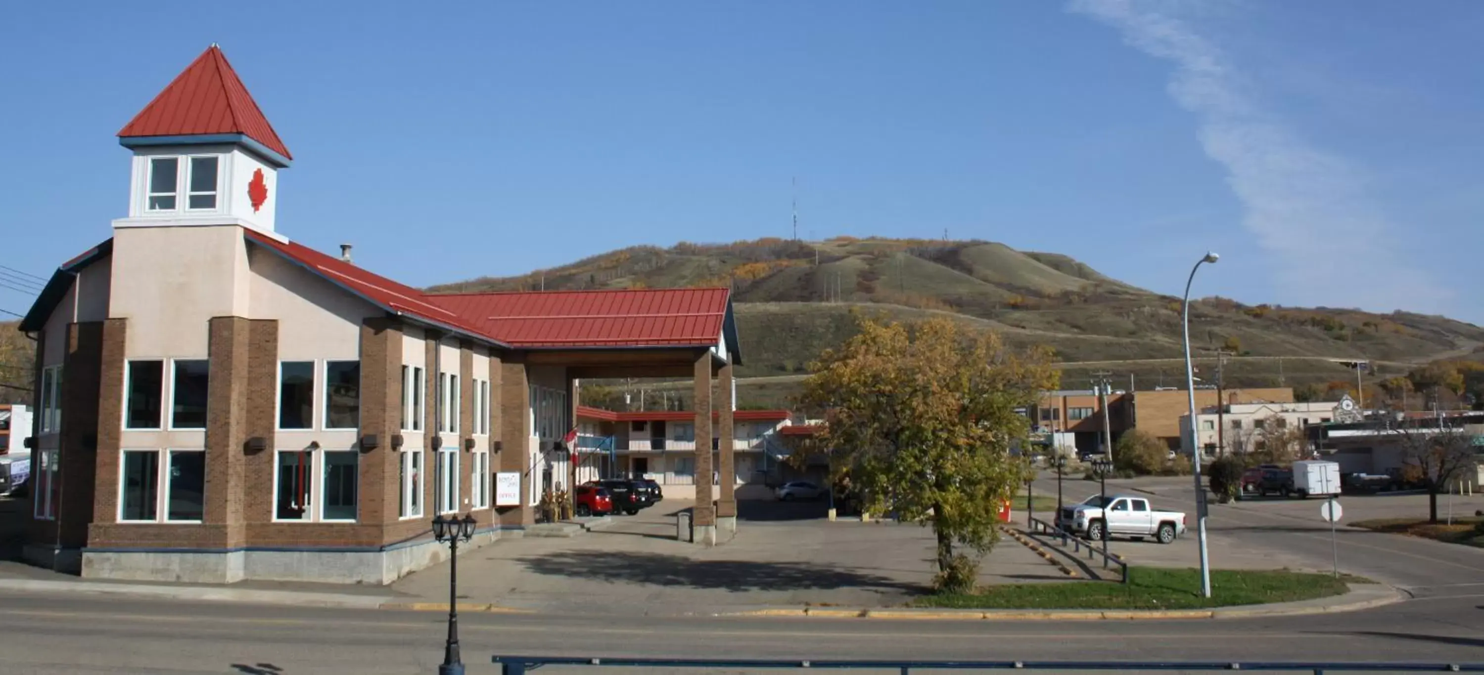 Facade/entrance, Nearby Landmark in BCMInns - Peace River