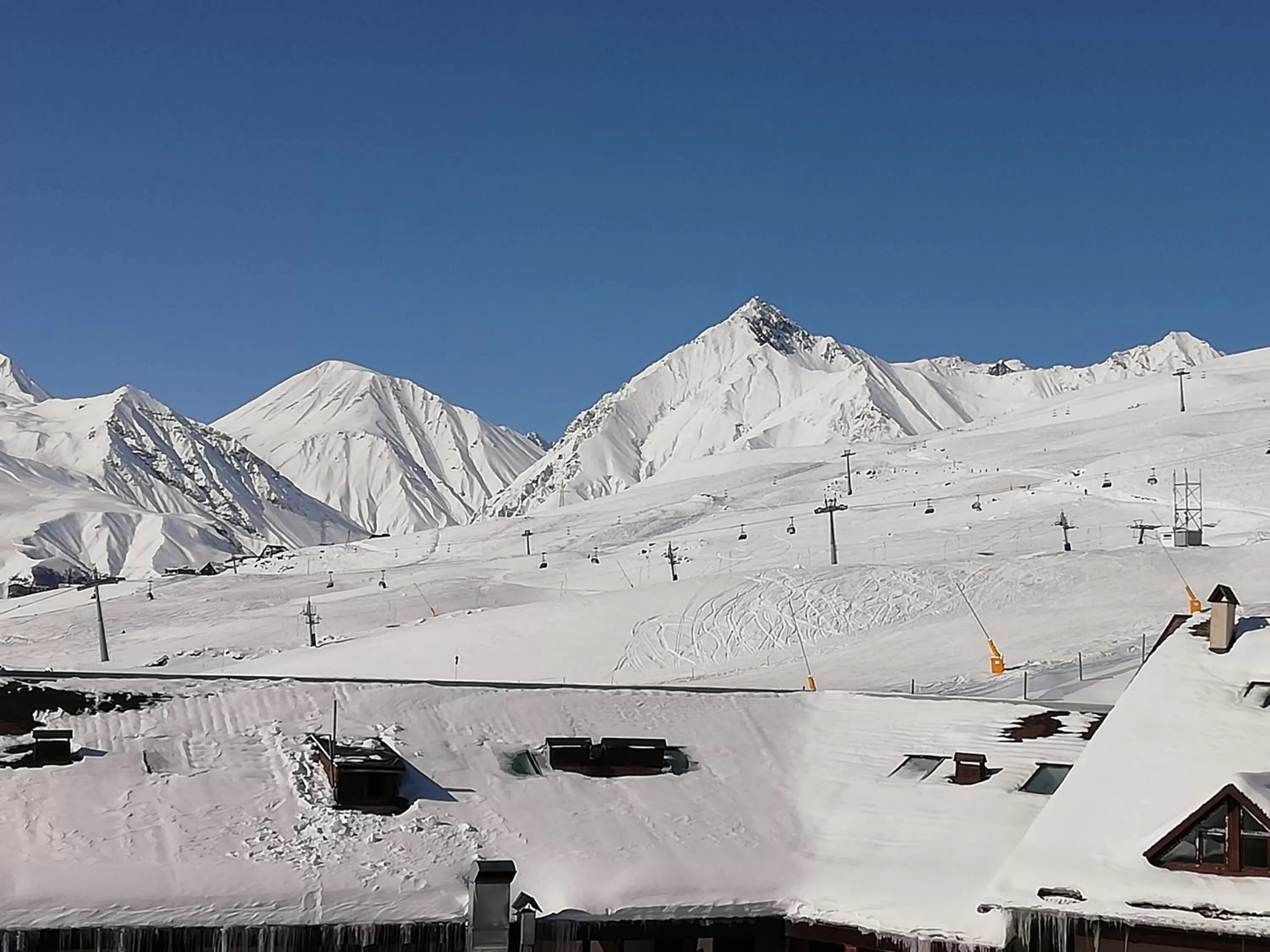 Frozen View New Gudauri